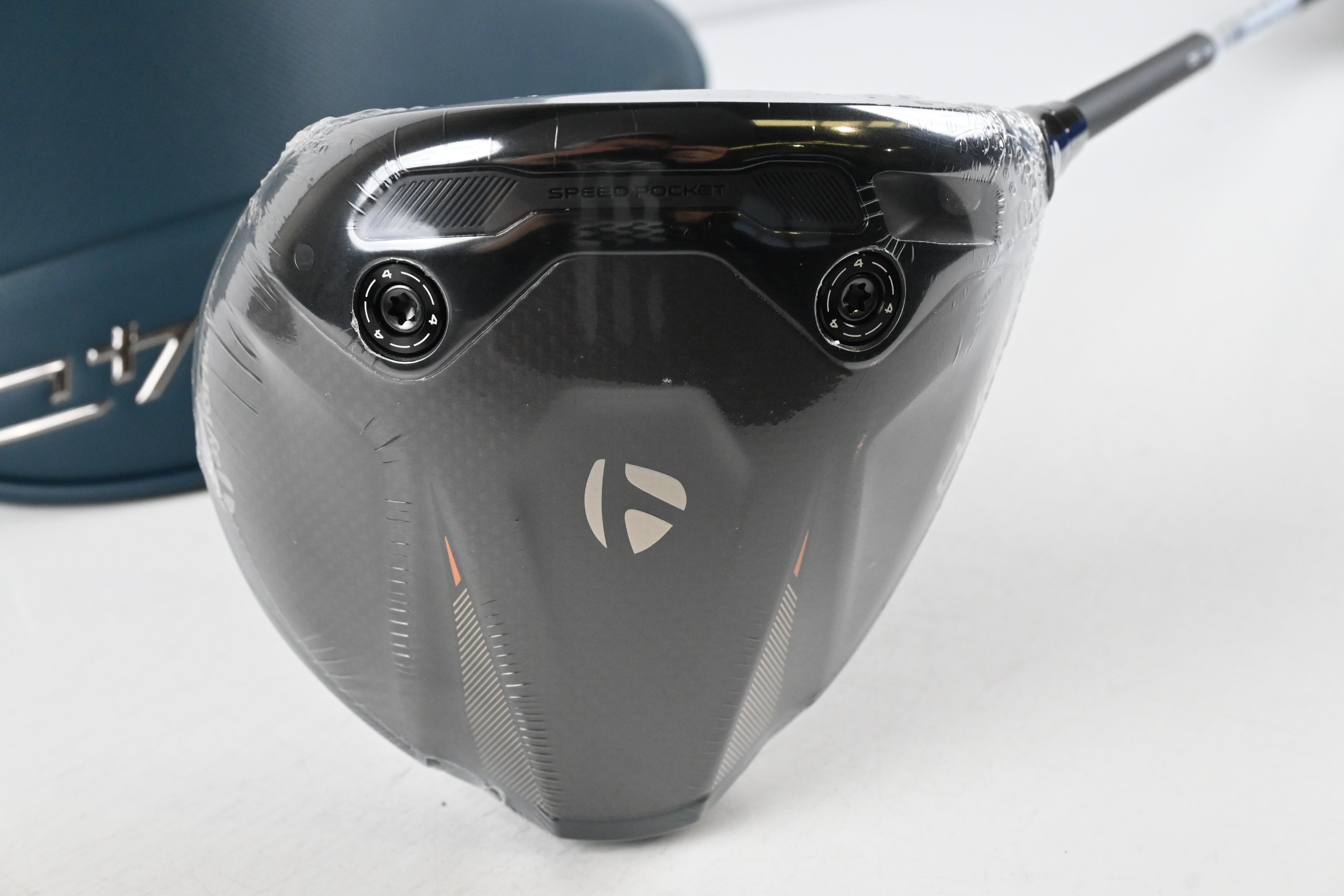 Taylormade Qi4D Driver / 9 Degree / Stiff Flex Reax Blue 50 Shaft