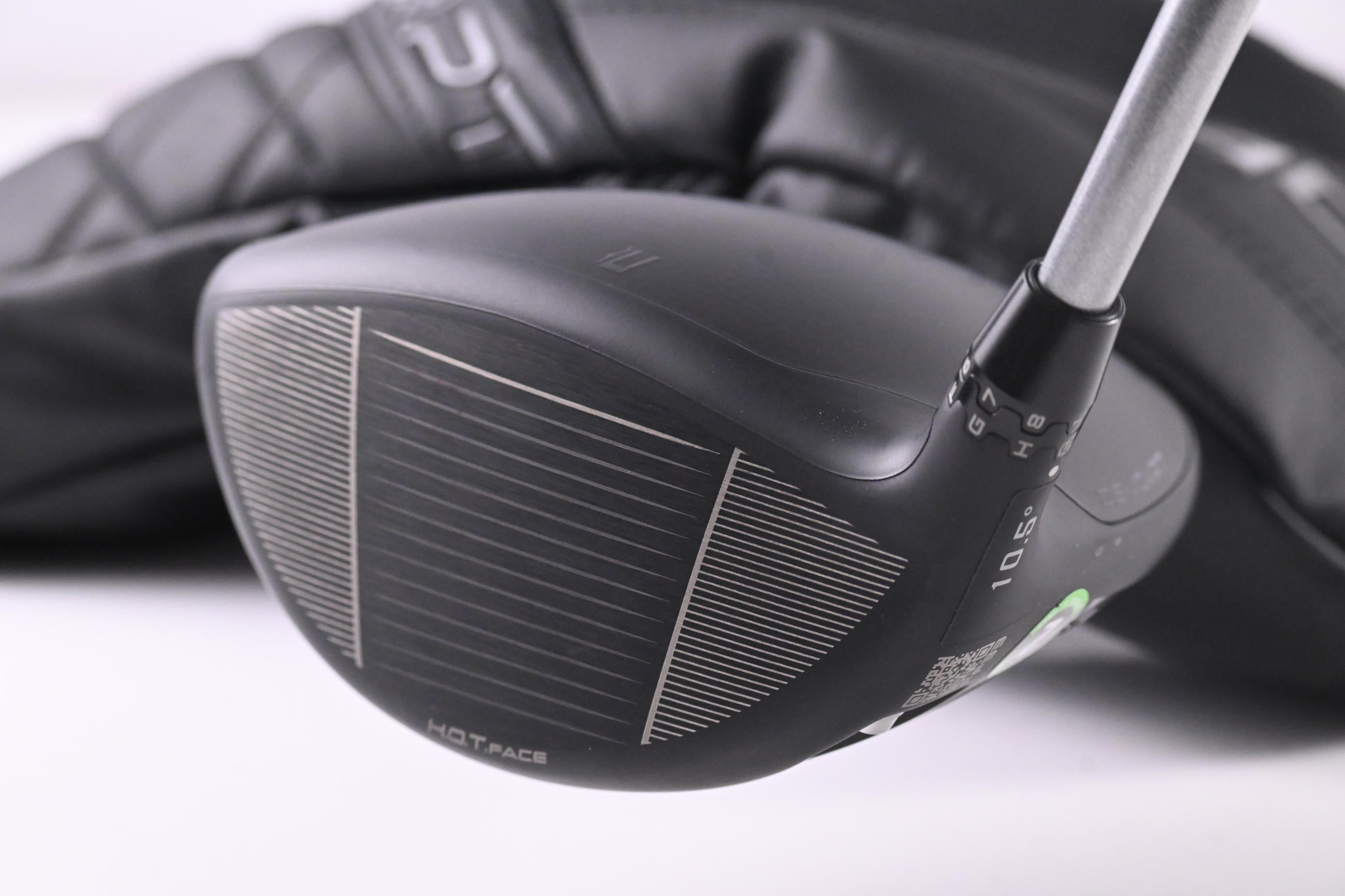 Cobra DS-Adapt MAX-D Driver / 10.5 Degree / Stiff Flex Fujikura Pro Black 60 Shaft