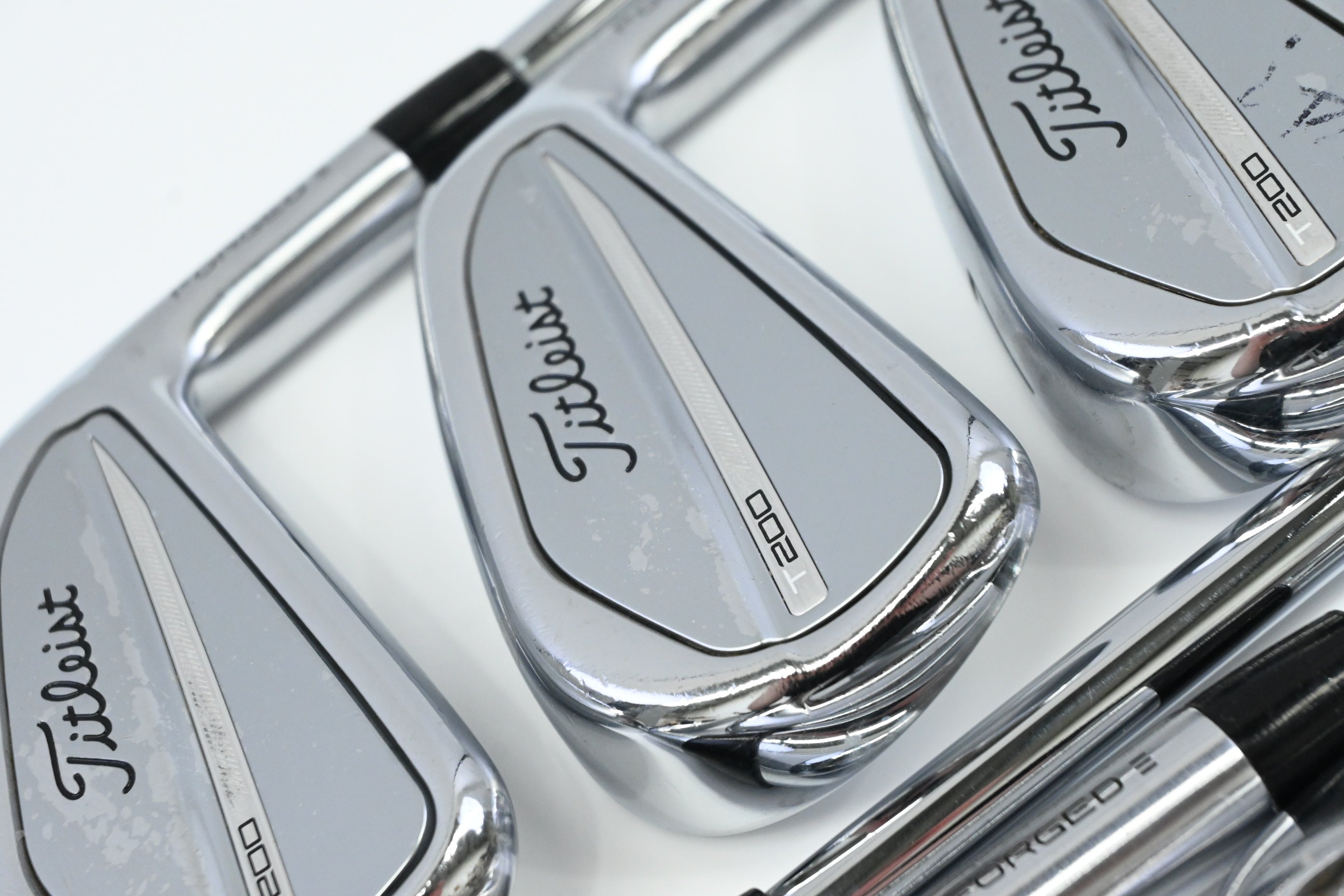 Titleist T200 2023 Irons / 5-PW+48° / Stiff Flex AMT Black S300 Shafts