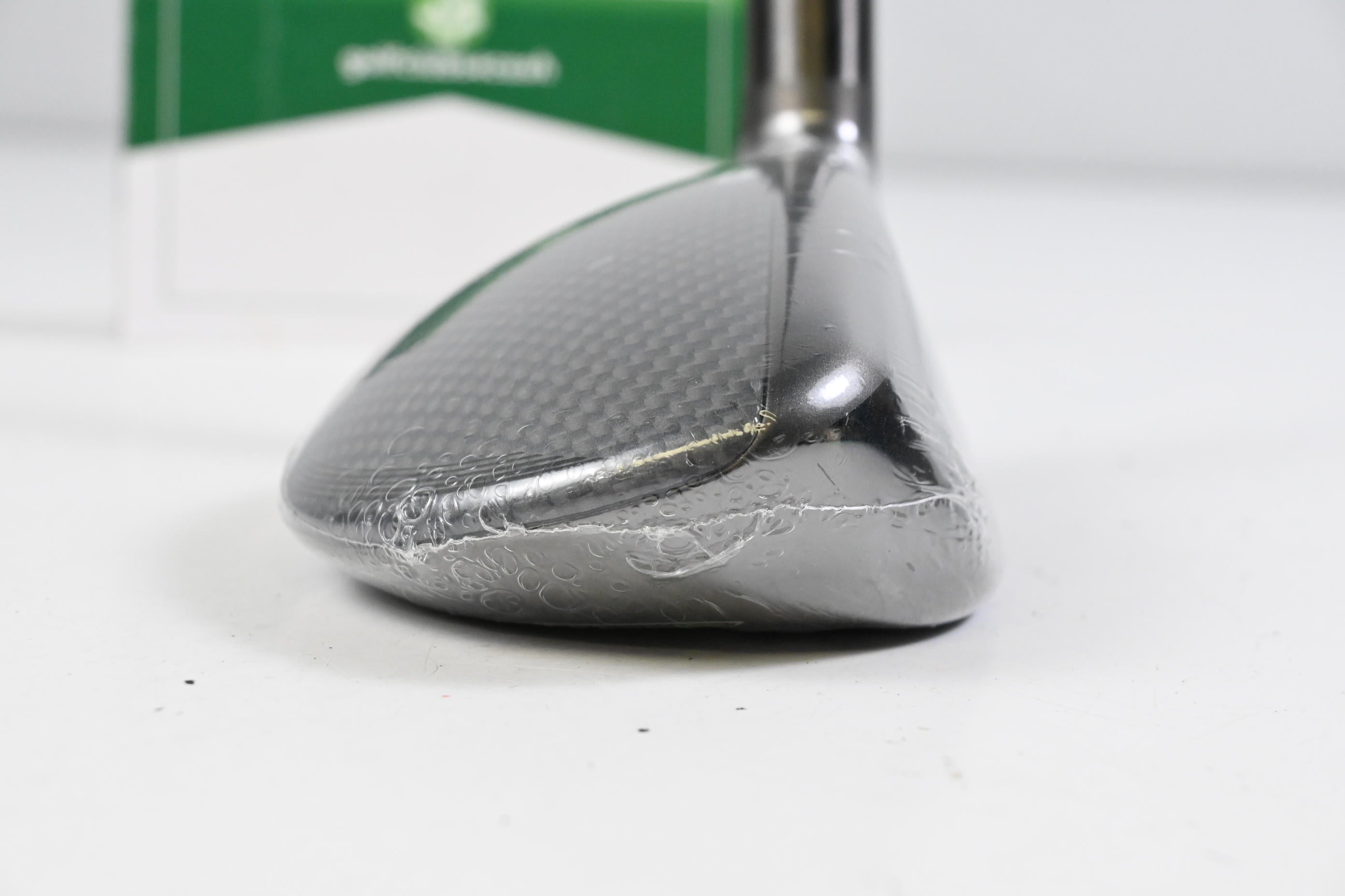 Taylormade Qi35 #4 Hybrid / 22 Degree / Regular Flex Fujikura Ventus Blue 6