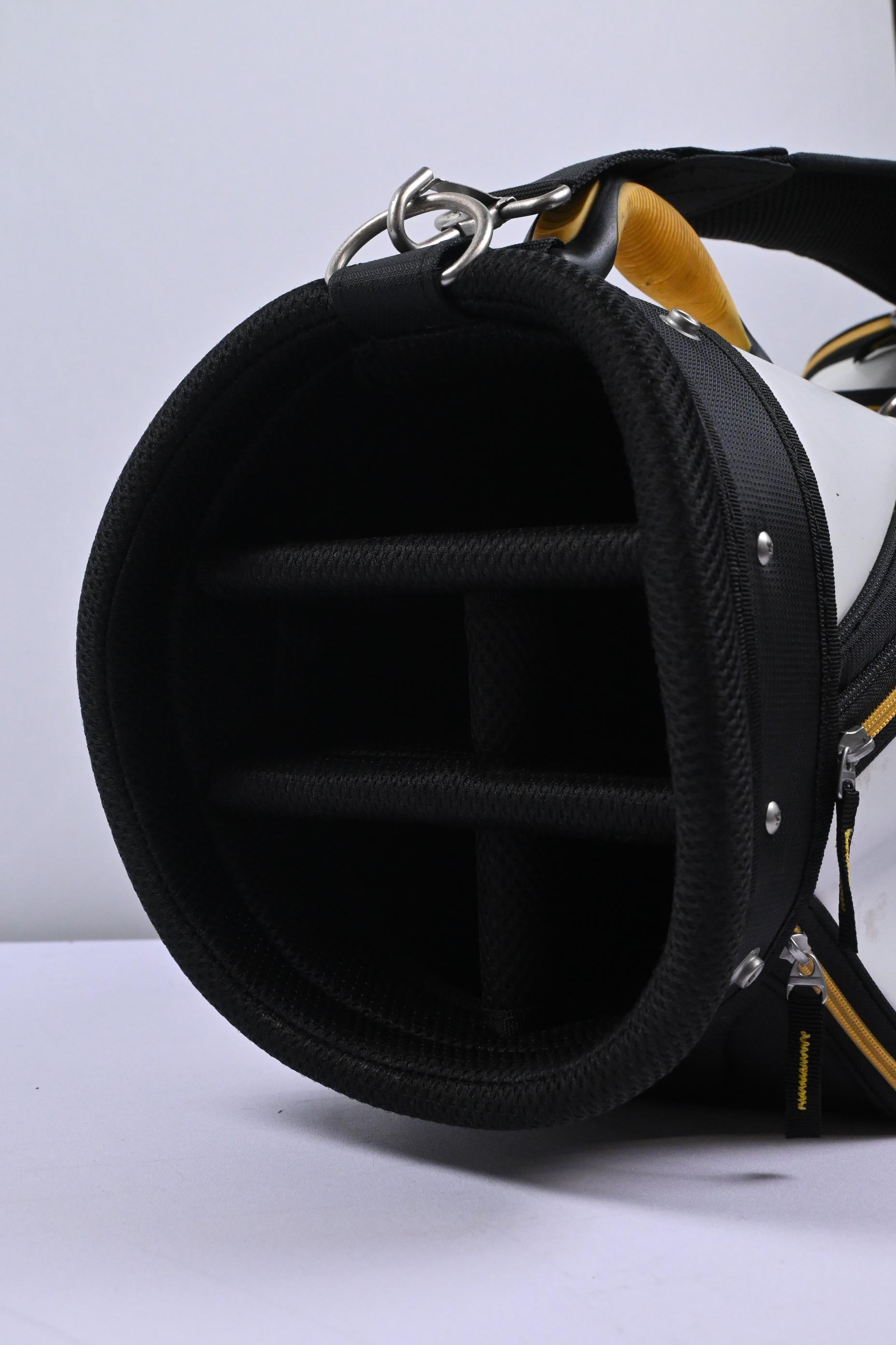 Callaway Warbird Cart Bag / 5-Way Divider / White, Black, Gold