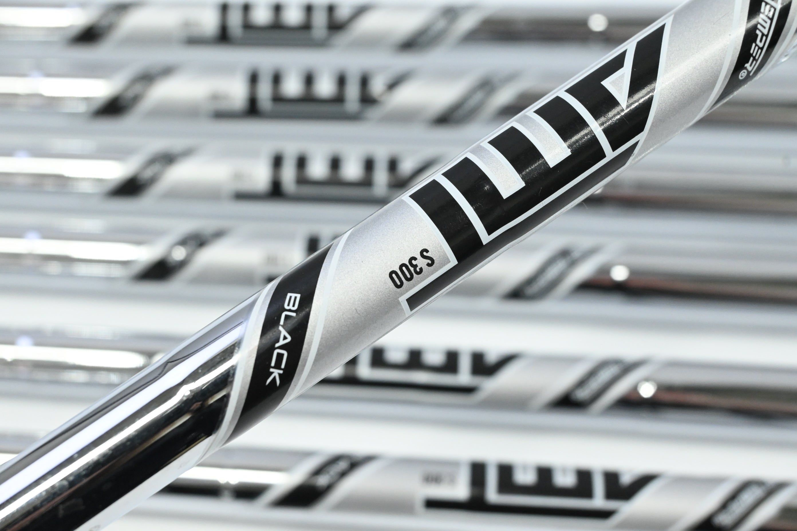 Titleist T200 2023 Irons / 5-PW+48° / Stiff Flex AMT Black S300 Shafts