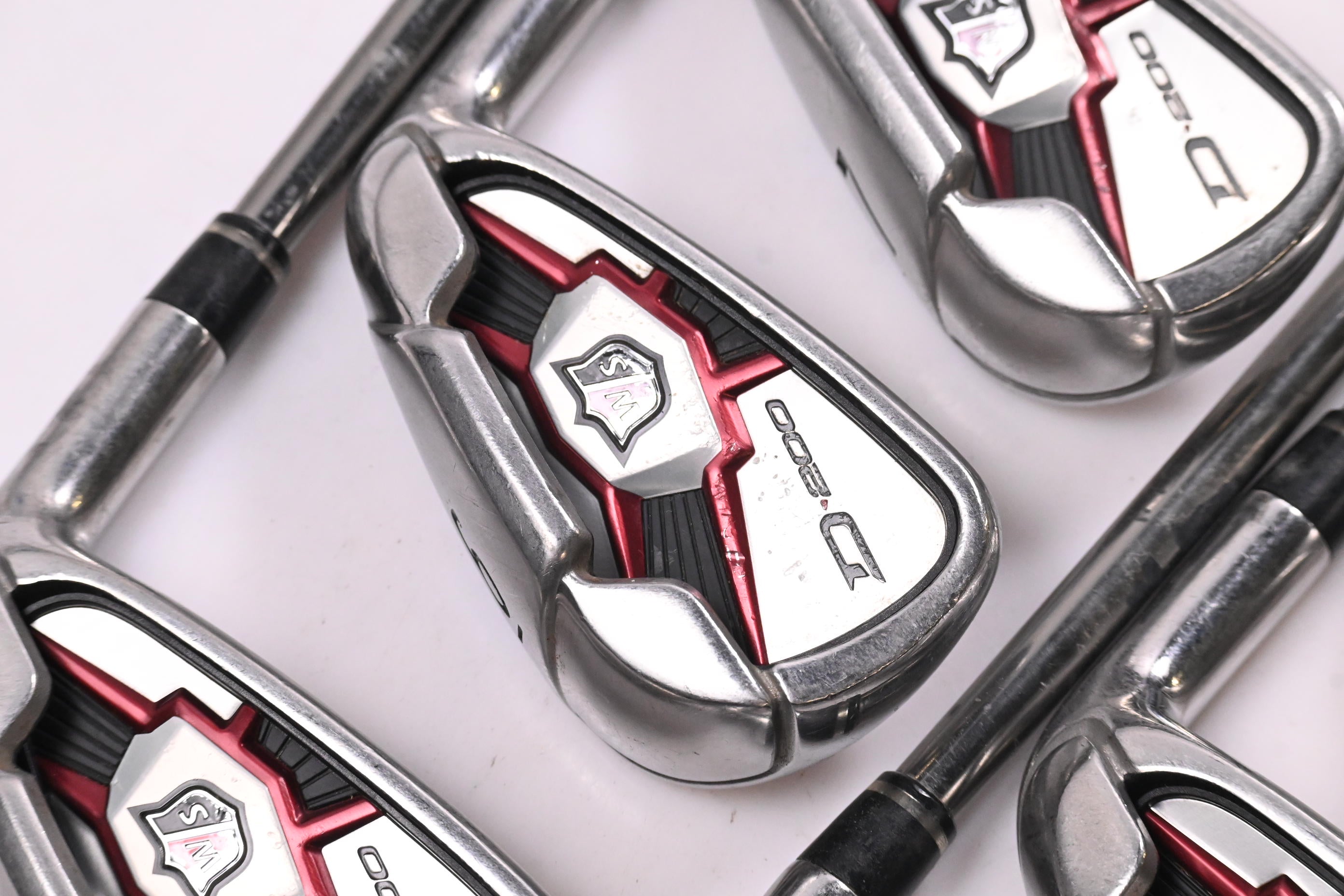 Wilson D200 Irons / 5-PW / Regular Flex UST Mamiya Elements Chrome 59 Shafts