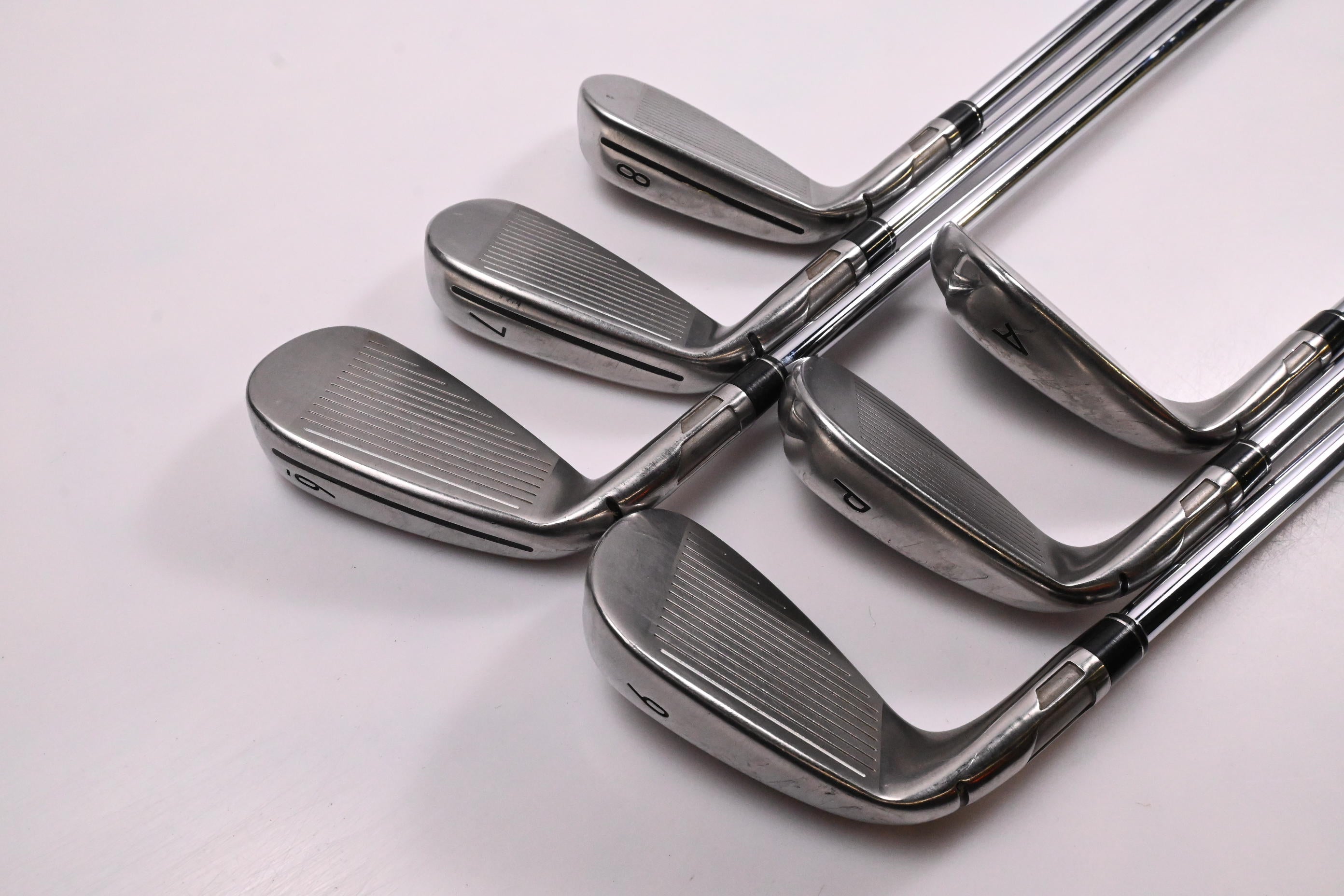 Taylormade SIM2 Max Irons / 6-PW+GW / Stiff Flex KBS MAX MT 85 Shafts