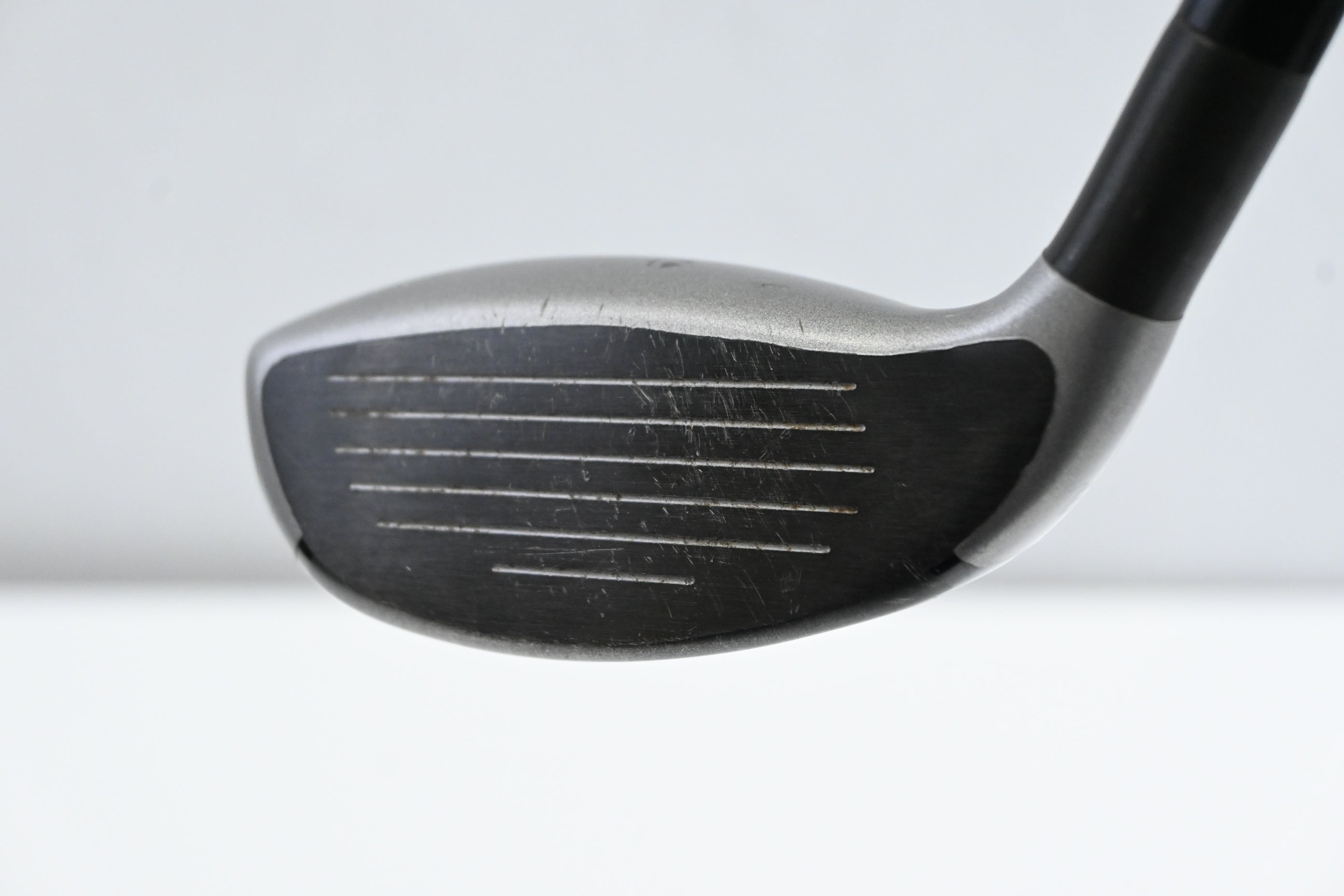 Taylormade SLDR-S #3 Hybrid / 19 Degree / Regular Flex Fujikura Speeder 72 Shaft