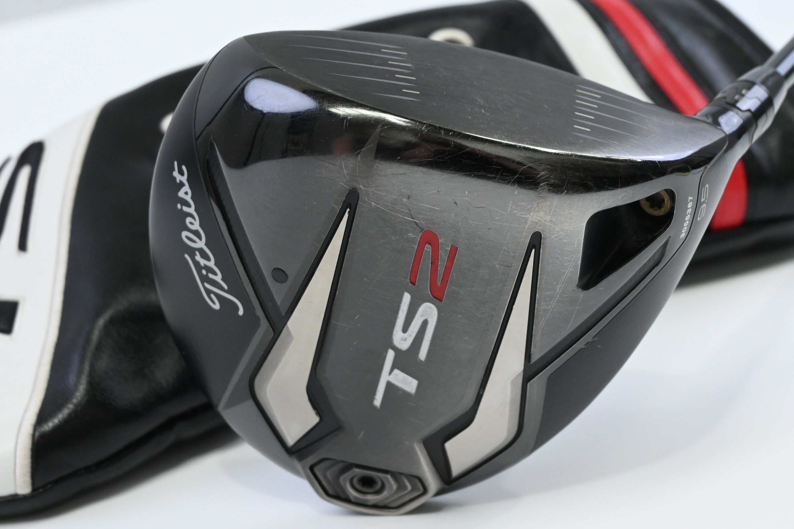 Titleist TS2 Driver / 9.5 Degree / Stiff Flex HZRDUS Smoke Black RDX 60 Shaft