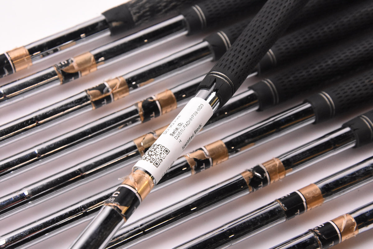 Titleist DCI 962 Irons / 3-PW+SW+LW / Regular Flex Titleist Tri Spec Shafts