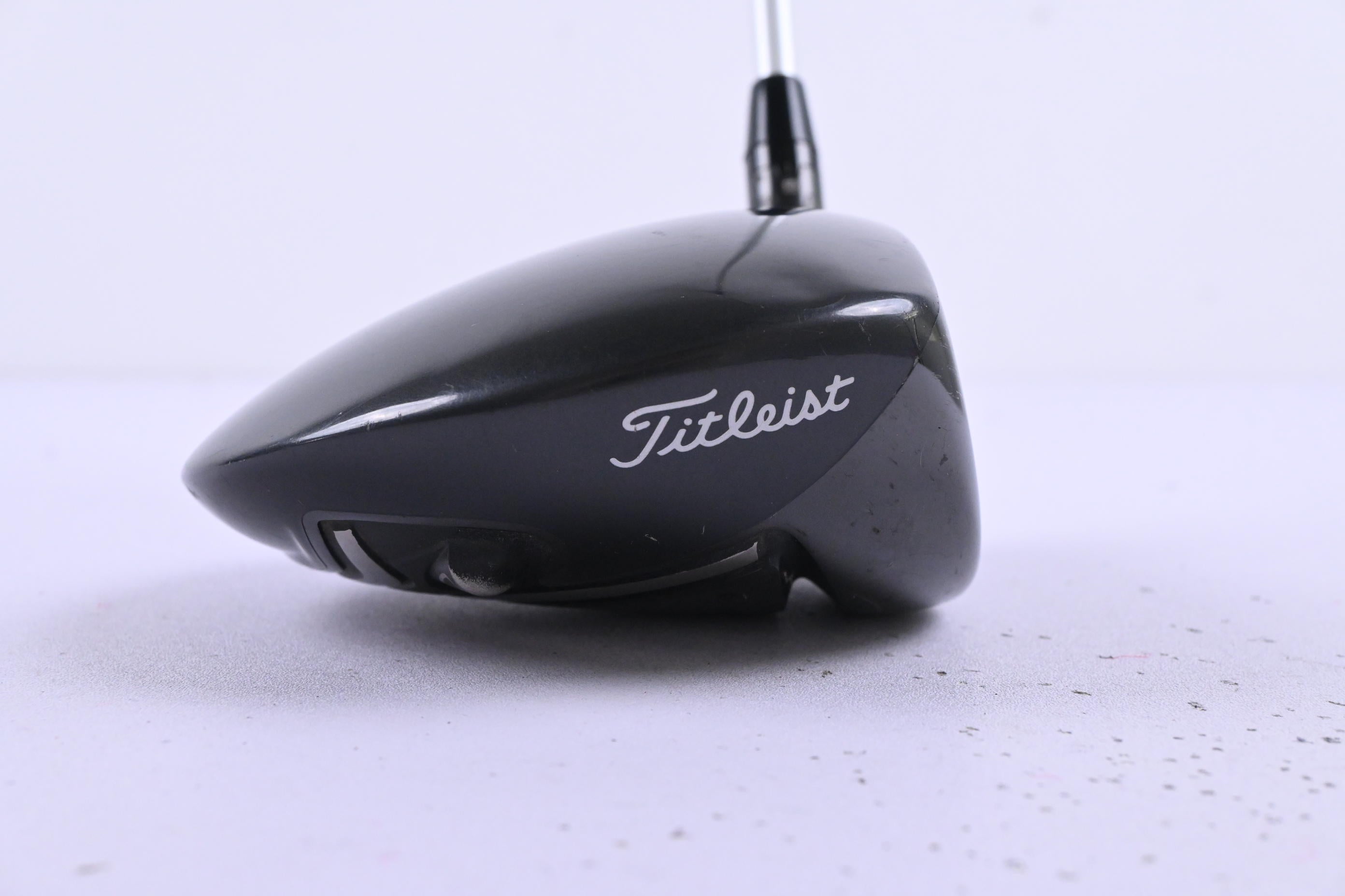 Titleist 917 D2 Driver / 9.5 Degree / Stiff Flex Aldila Rogue Silver 60 Shaft