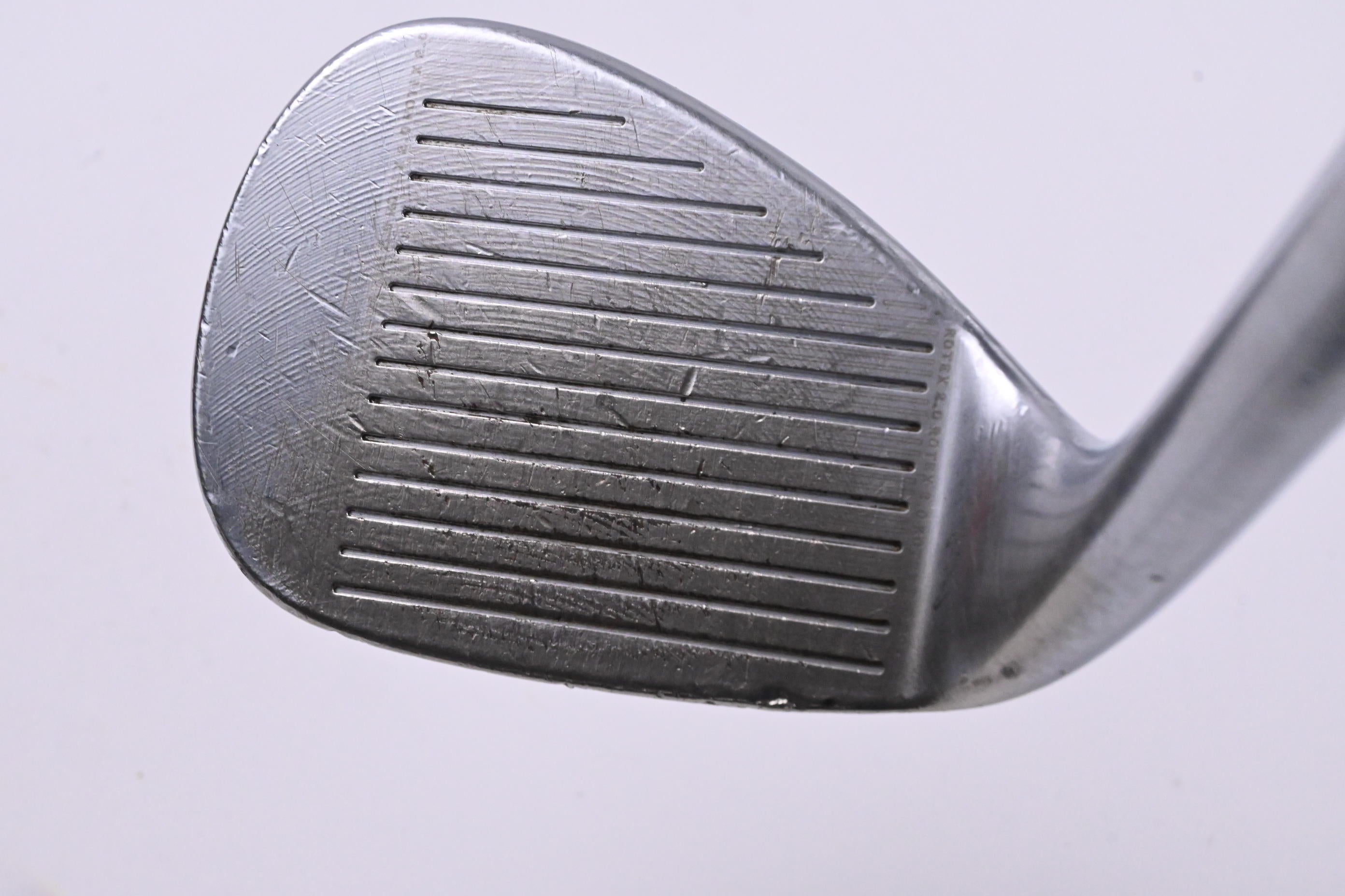 Cleveland 588 RTX 2.0 Sand Wedge / 56 Degree / Wedge Flex Dynamic Gold Shaft