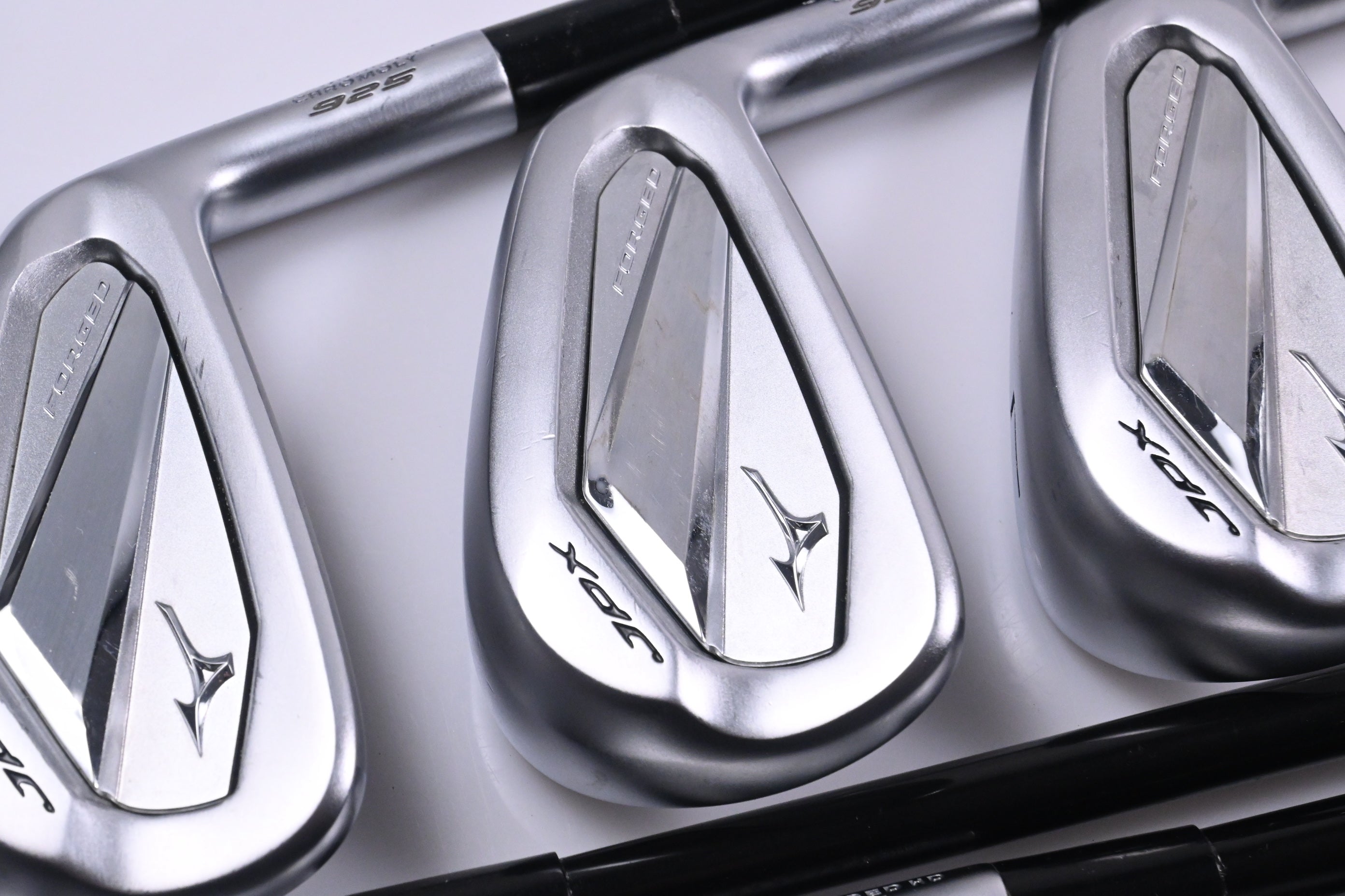 Mizuno JPX 925 Forged Irons / 5-PW-GW / Regular Flex MMT 85 Shafts