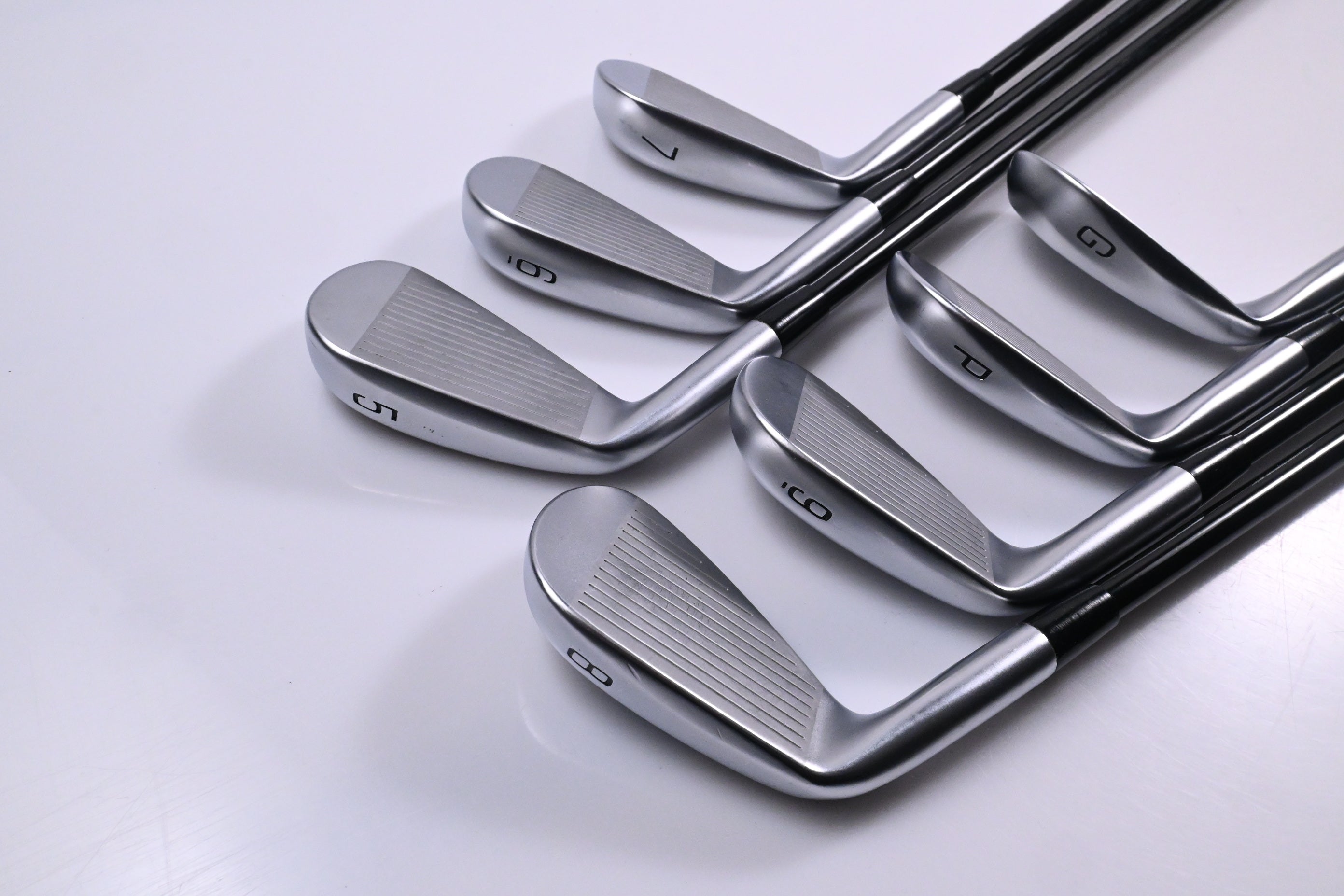 Mizuno JPX 925 Forged Irons / 5-PW-GW / Regular Flex MMT 85 Shafts