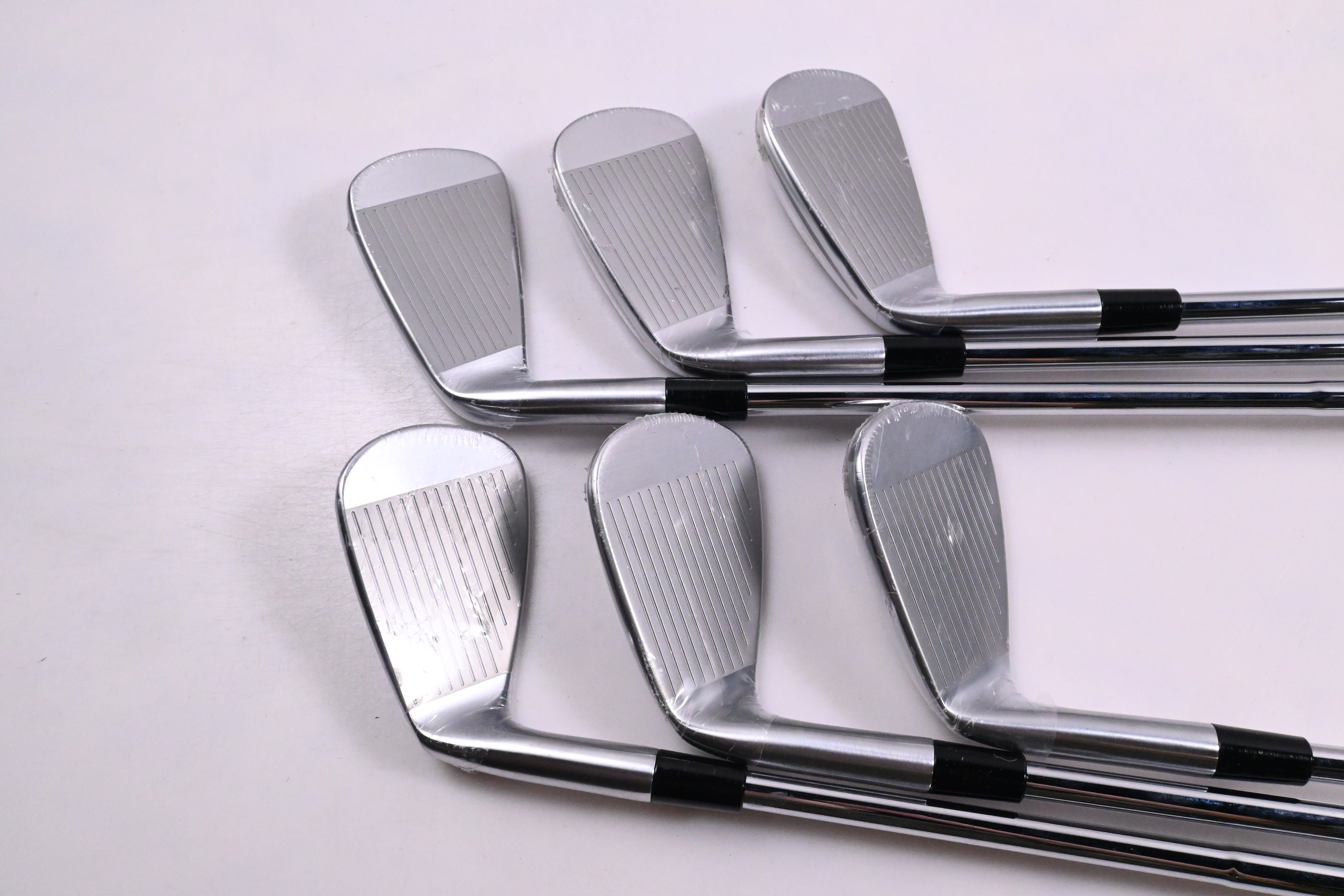 Taylormade P770 2024 Irons / 5-PW / Stiff Flex Dynamic Gold Mid 115 S300
