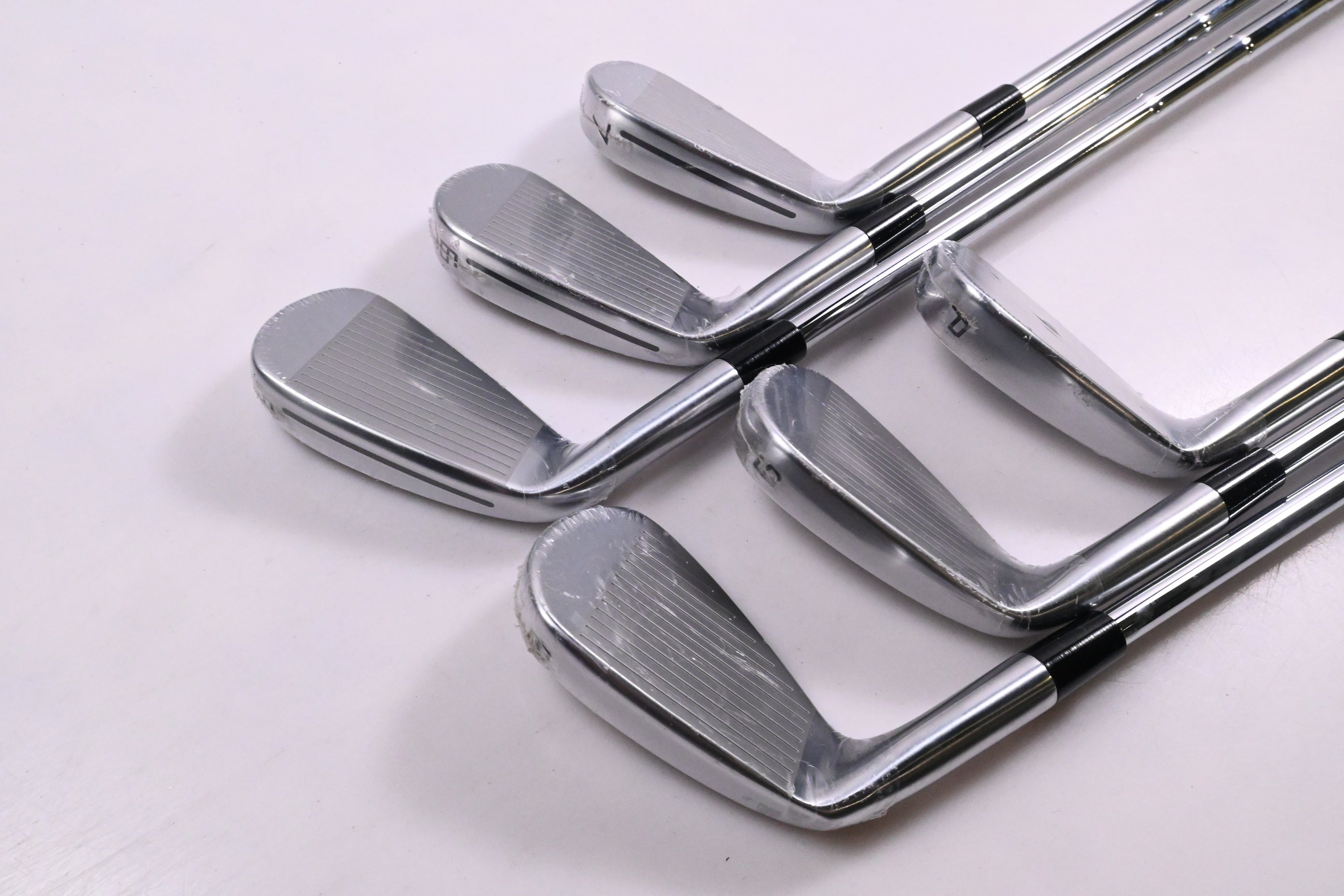Taylormade P770 2024 Irons / 5-PW / Stiff Flex Dynamic Gold Mid 115 S300