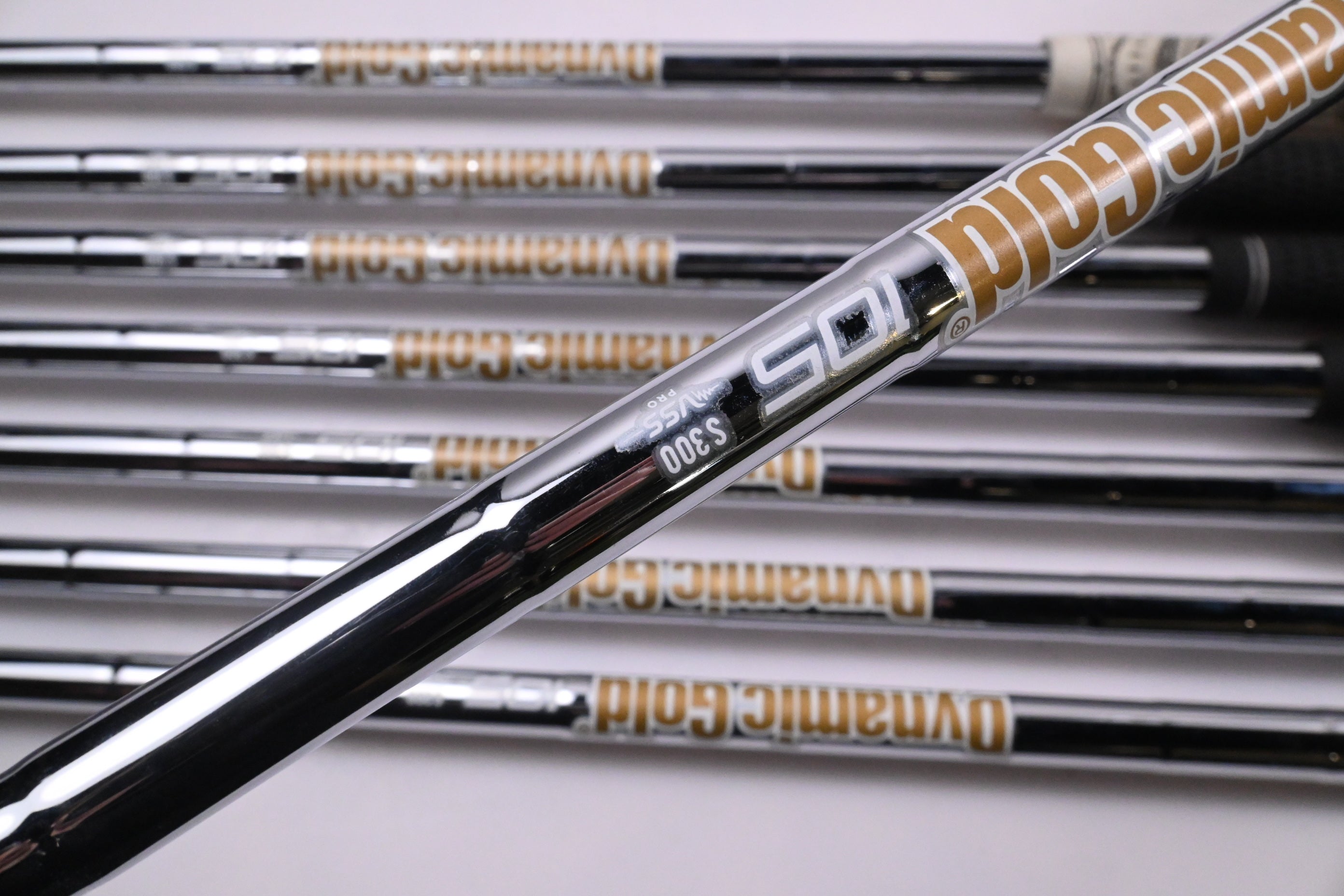 Taylormade Stealth Irons / 4-PW+GW / Stiff Flex Dynamic Gold 105 S300 Shafts