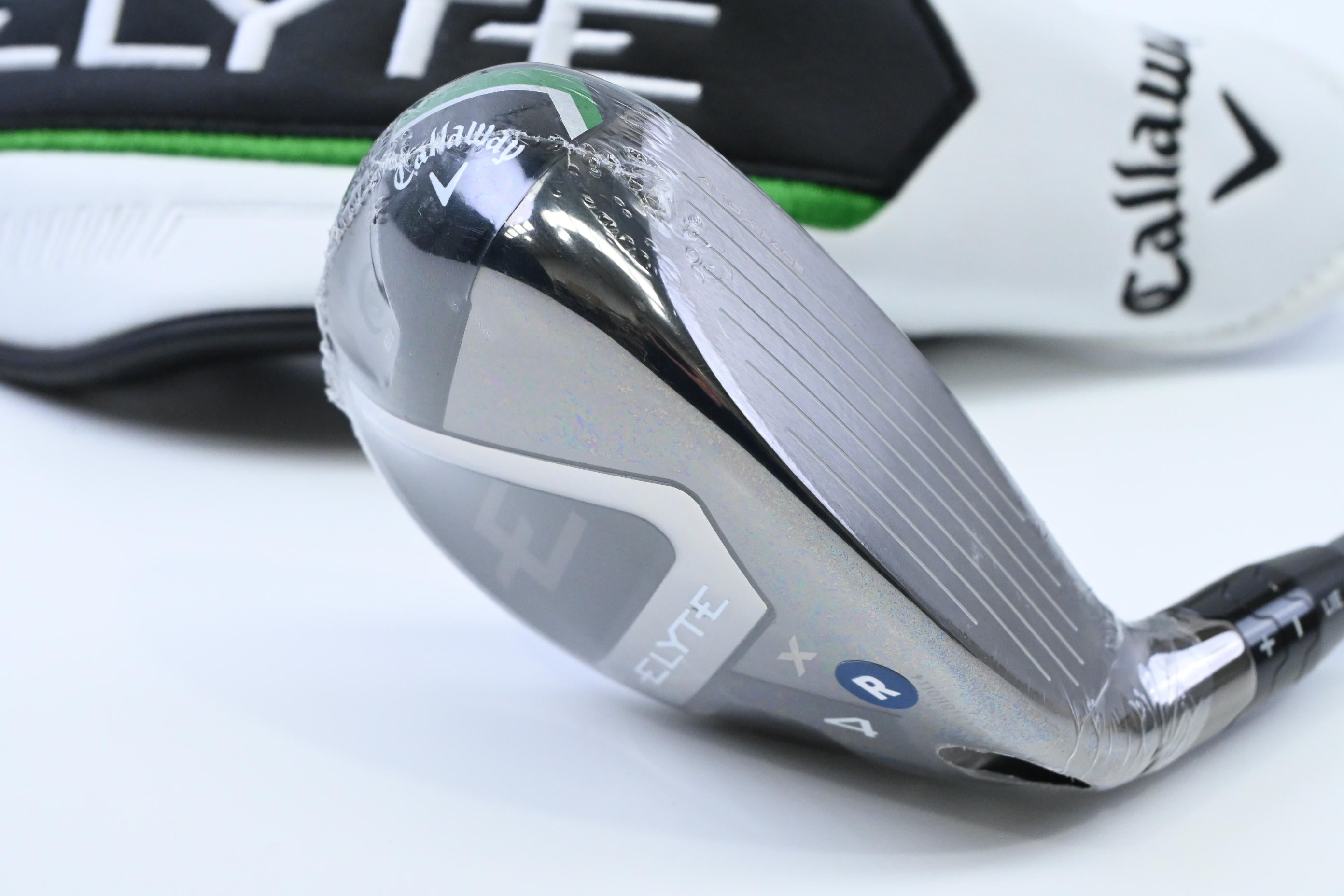 Callaway Elyte X #4 Hybrid / 21 Degree / Regular Flex Denali Charcoal 60 Shaft