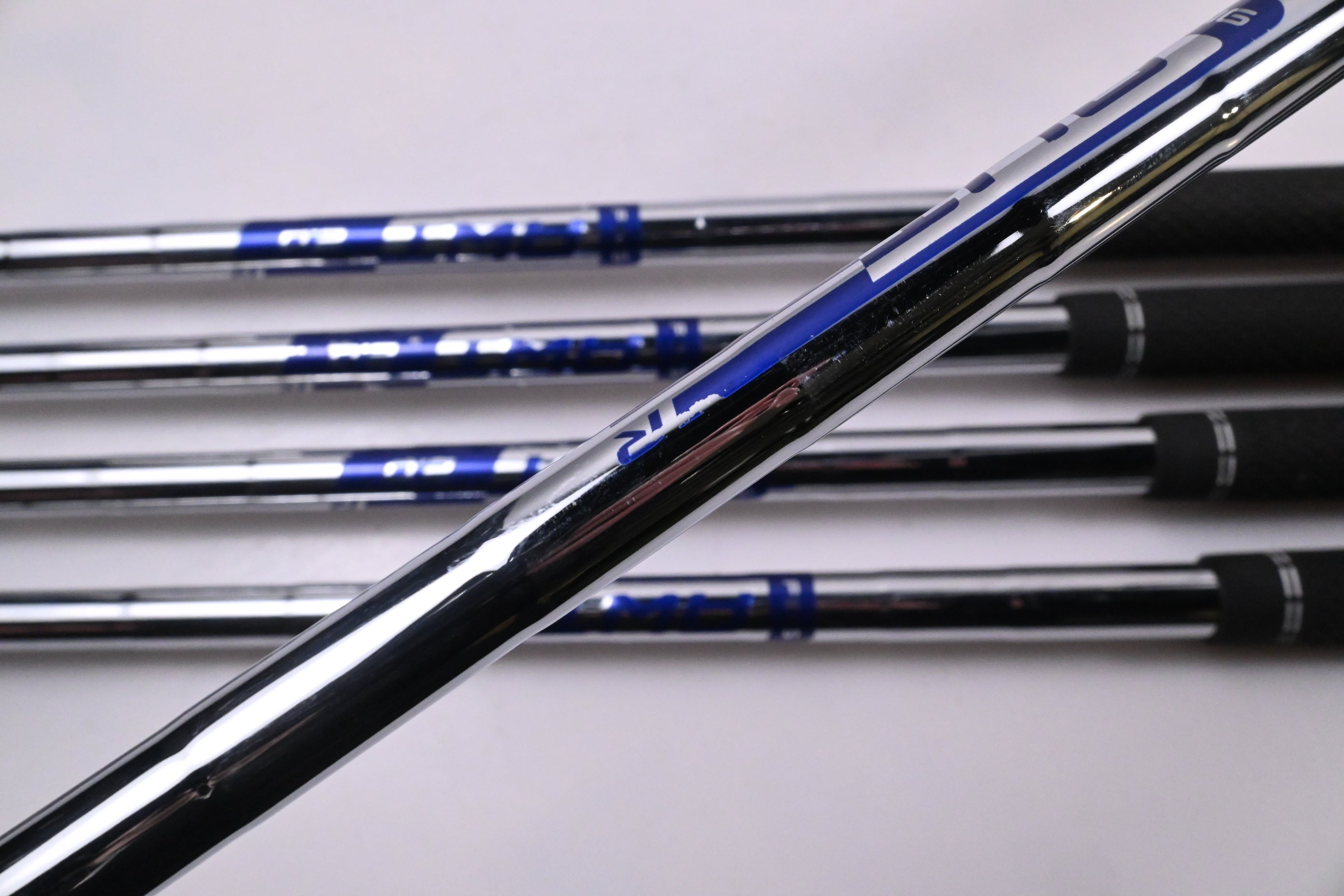 Ping G430 Irons / 6-PW / Blue Dot / Regular Flex Ping AWT 2.0 Shafts