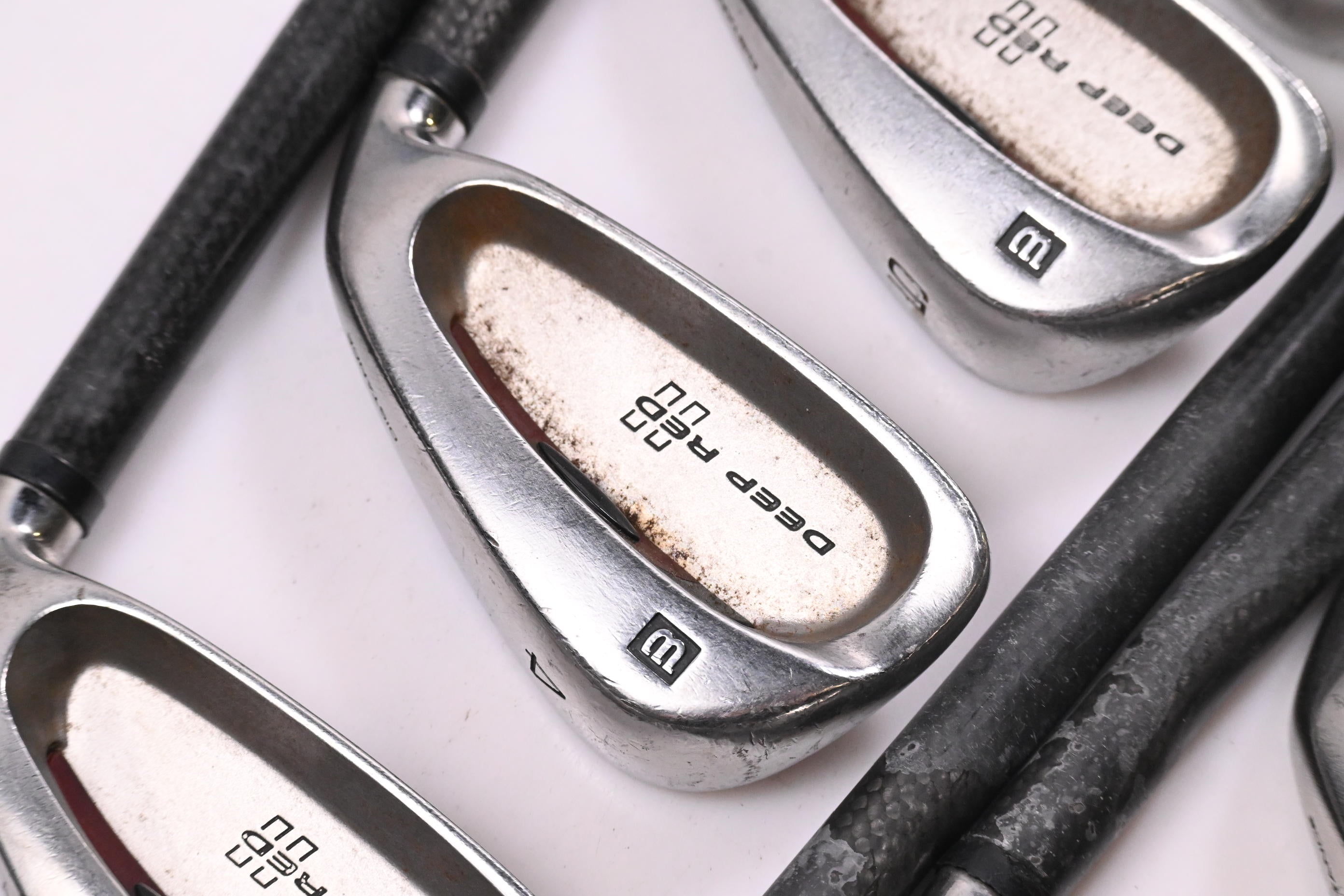 Wilson Deep Red Irons / 3-PW+SW / Regular Flex Wilson Tri-Ply 535 Shafts
