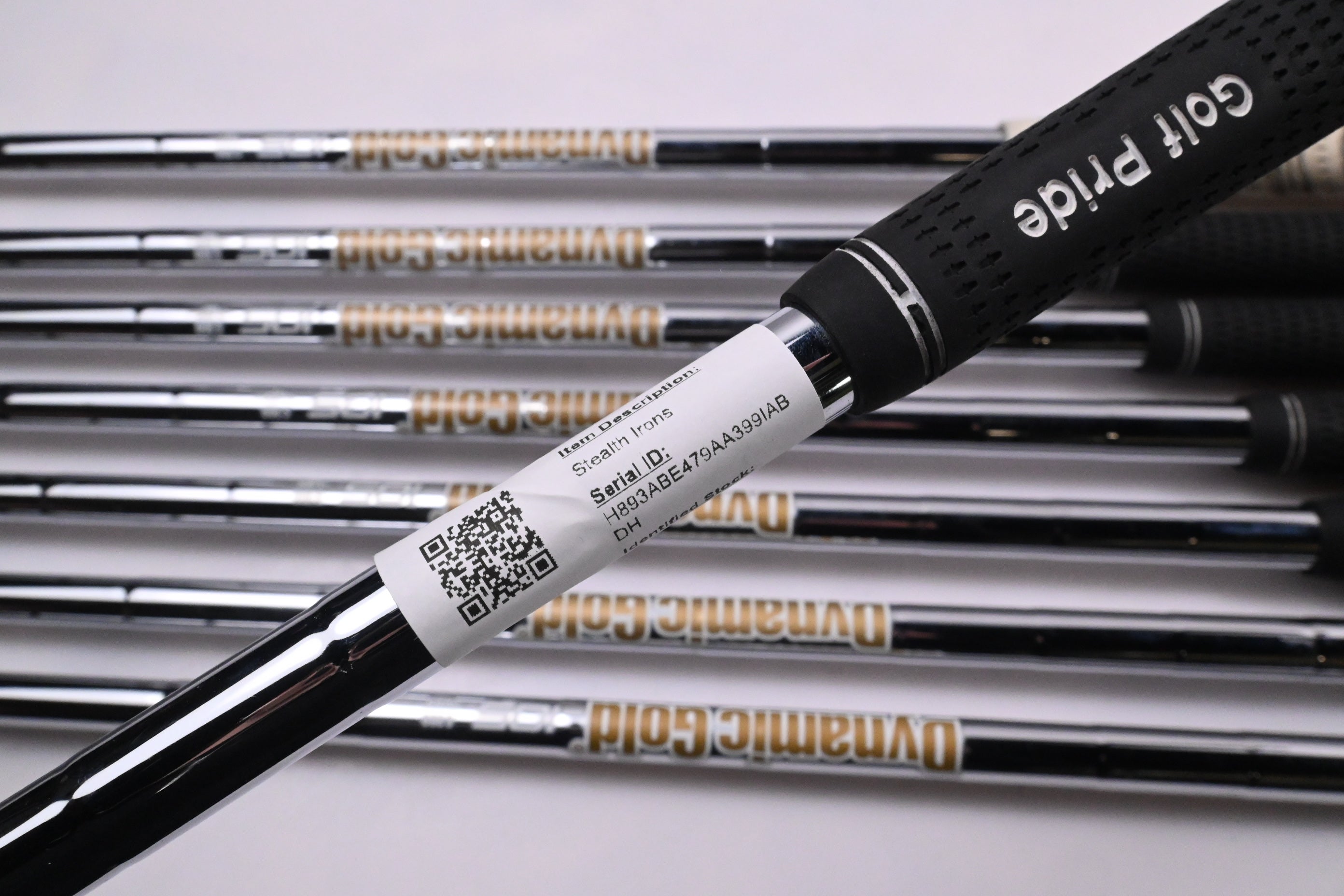 Taylormade Stealth Irons / 4-PW+GW / Stiff Flex Dynamic Gold 105 S300 Shafts