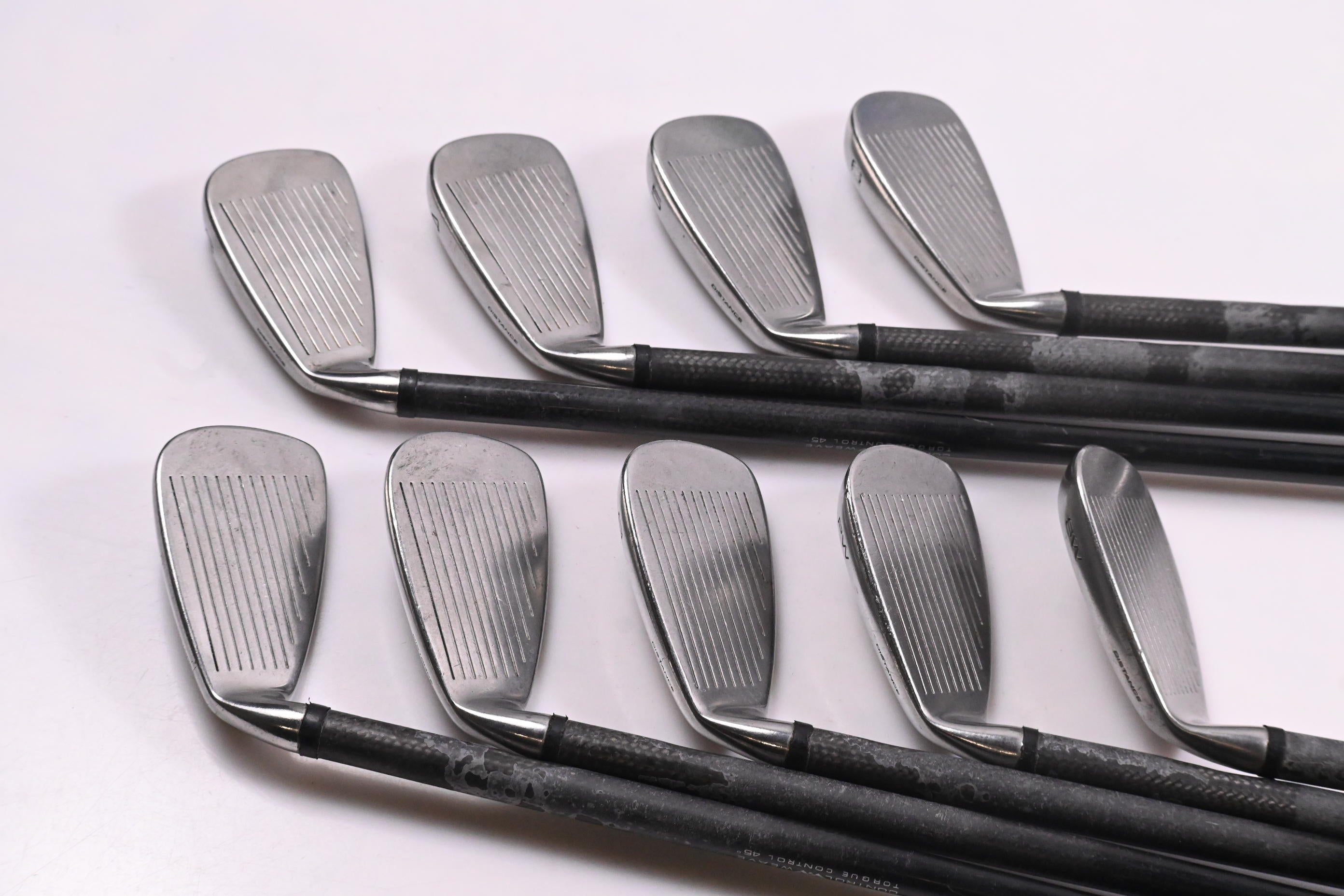 Wilson Deep Red Irons / 3-PW+SW / Regular Flex Wilson Tri-Ply 535 Shafts