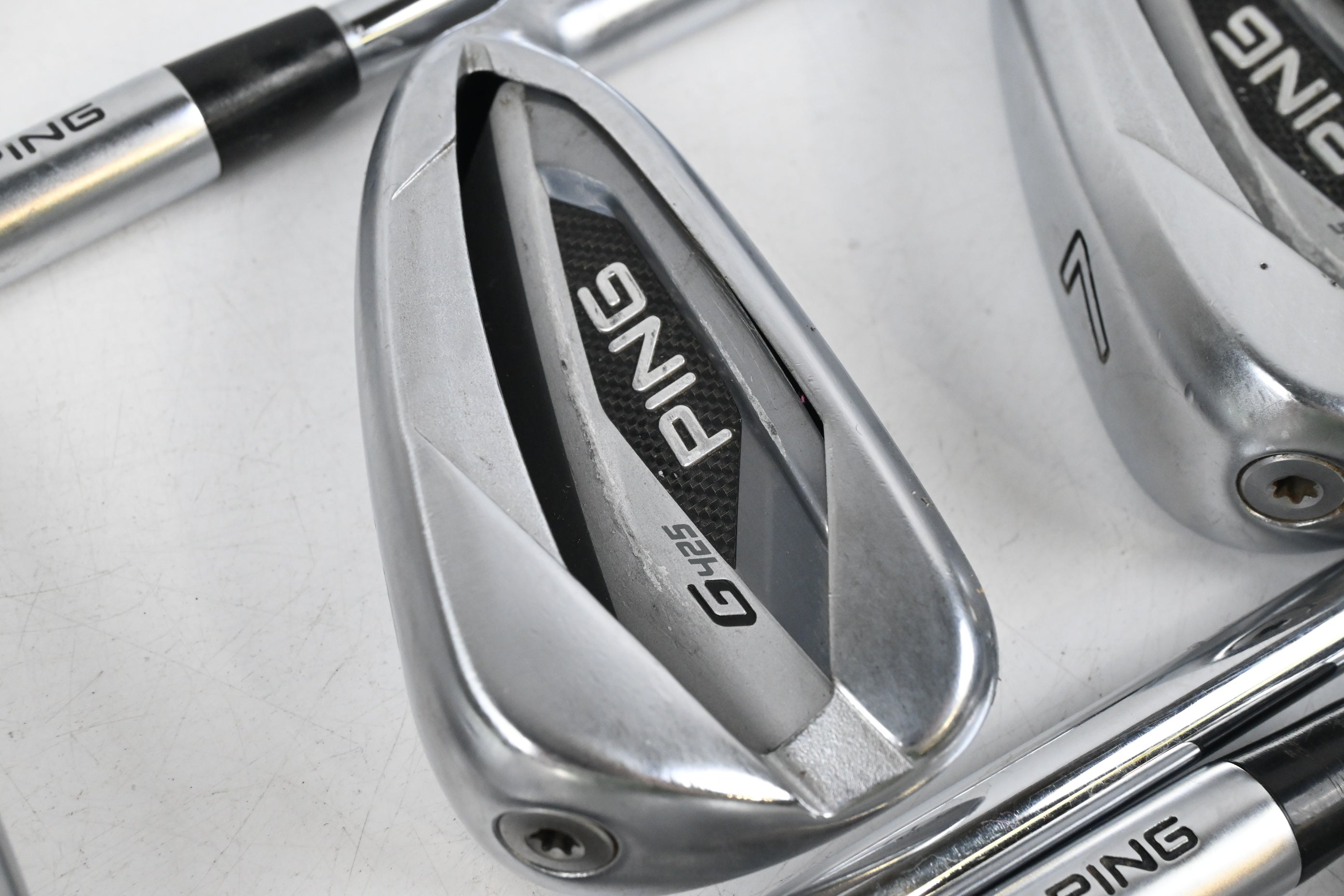 Ping G425 Irons / 5-PW / Green Dot / Regular Flex Ping AWT 2.0 Steel Shafts