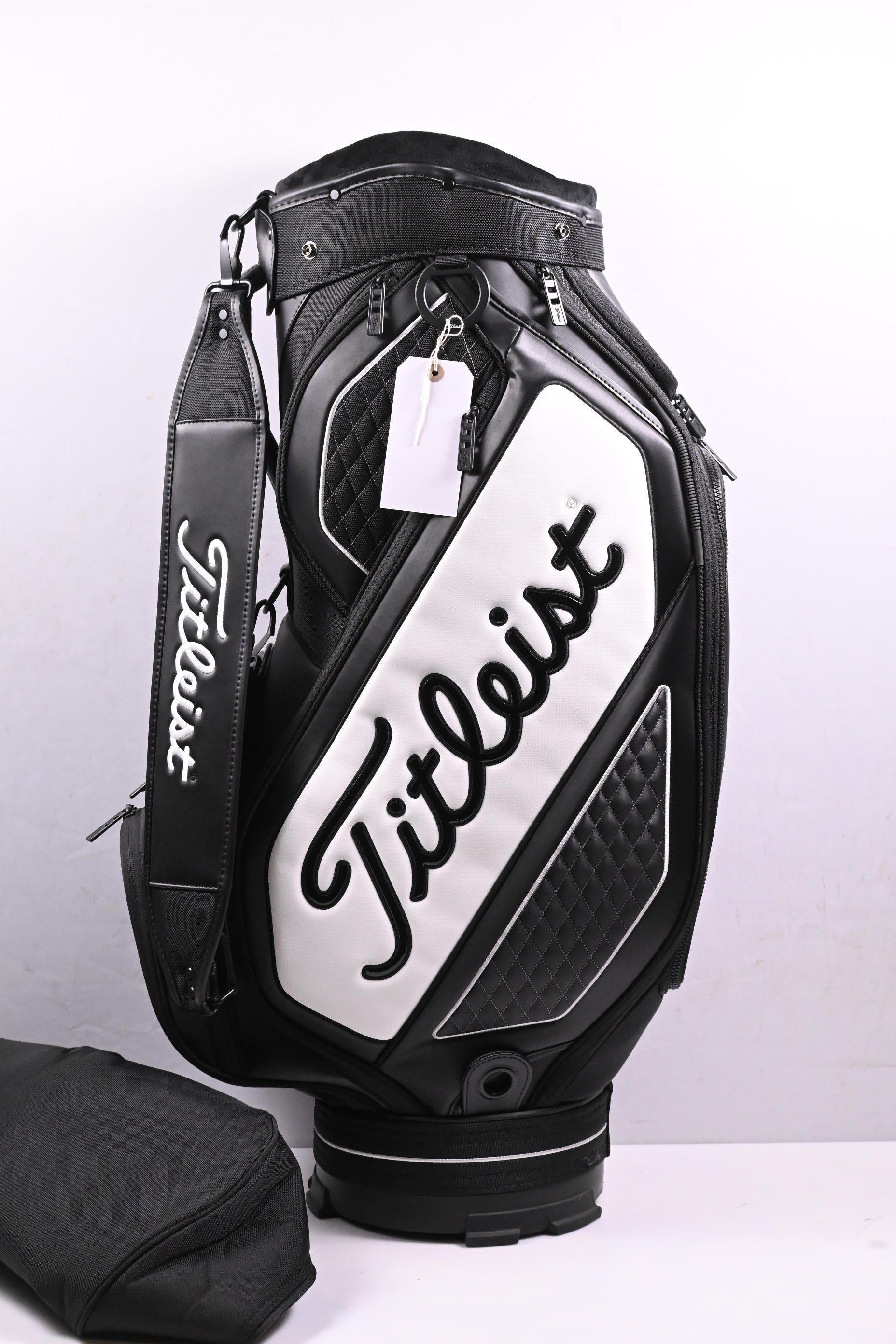 Titleist Midsize Tour Bag / 6-Way Divider / Black, White