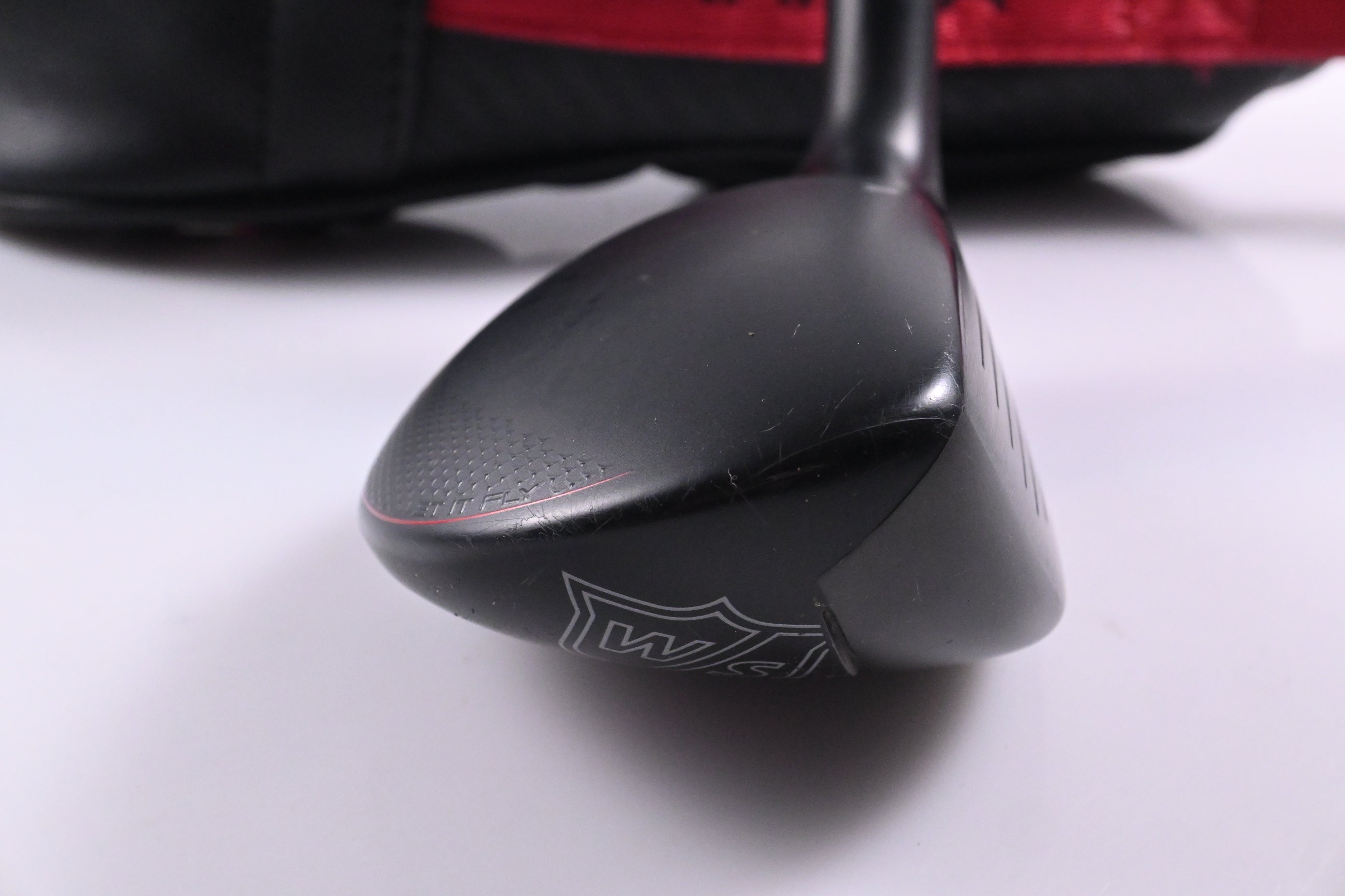 Wilson Dynapower 2023 #4 Hybrid / 22 Degree / Regular Flex HZRDUS RDX Smoke Red