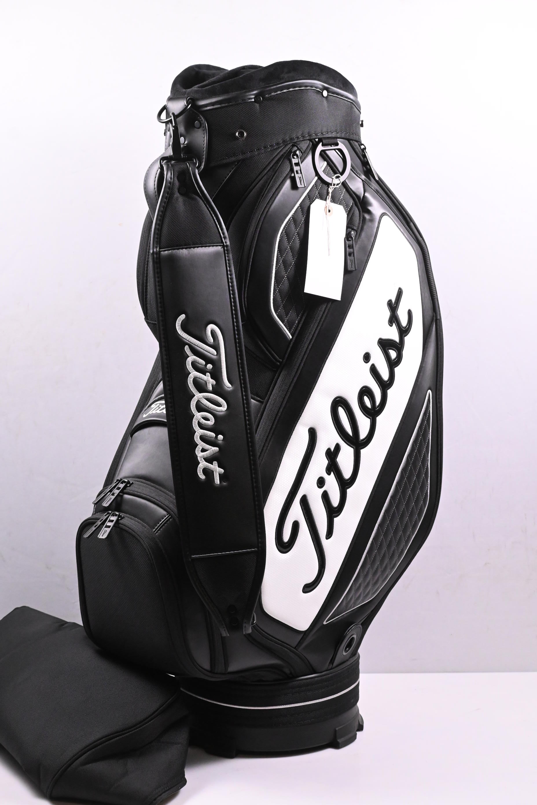 Titleist Midsize Tour Bag / 6-Way Divider / Black, White
