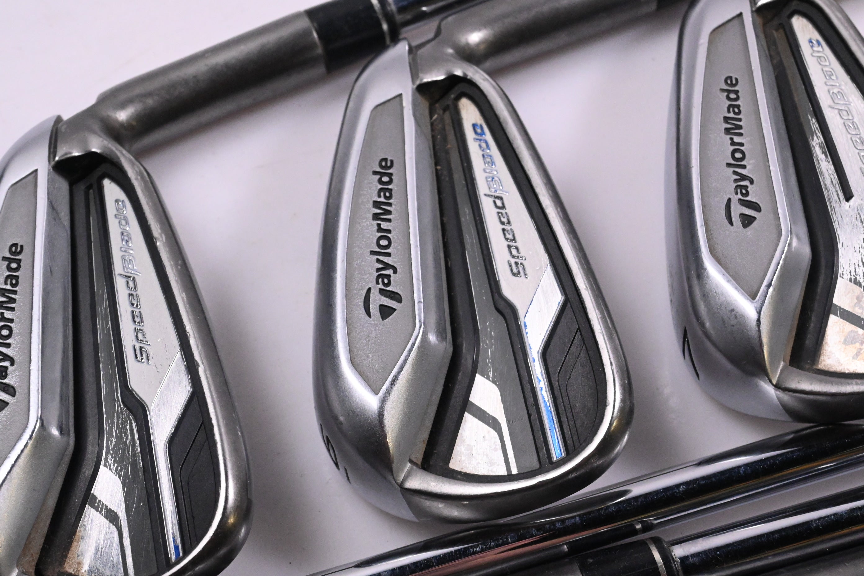 Taylormade Speedblade Irons / 5-PW+SW / Regular Flex Speedblade Shafts