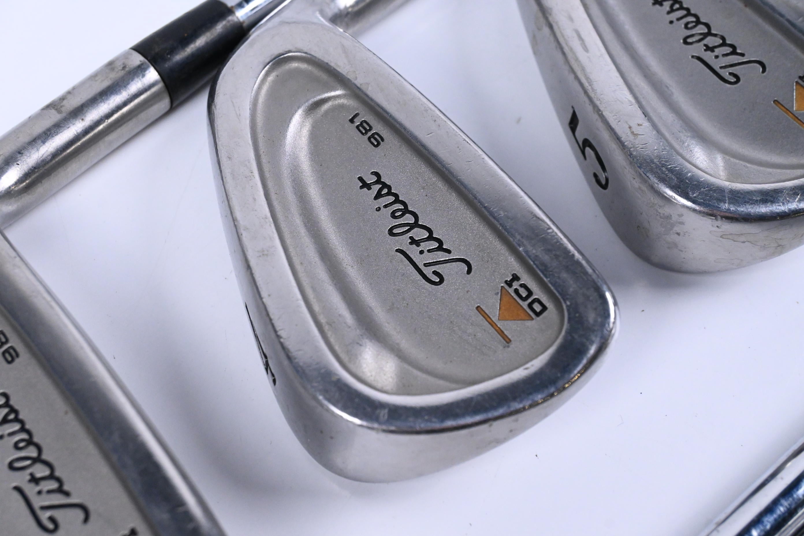 Titleist DCI 981 Irons / 3-PW+SW / Regular Flex Titleist Tri-Spec Shafts