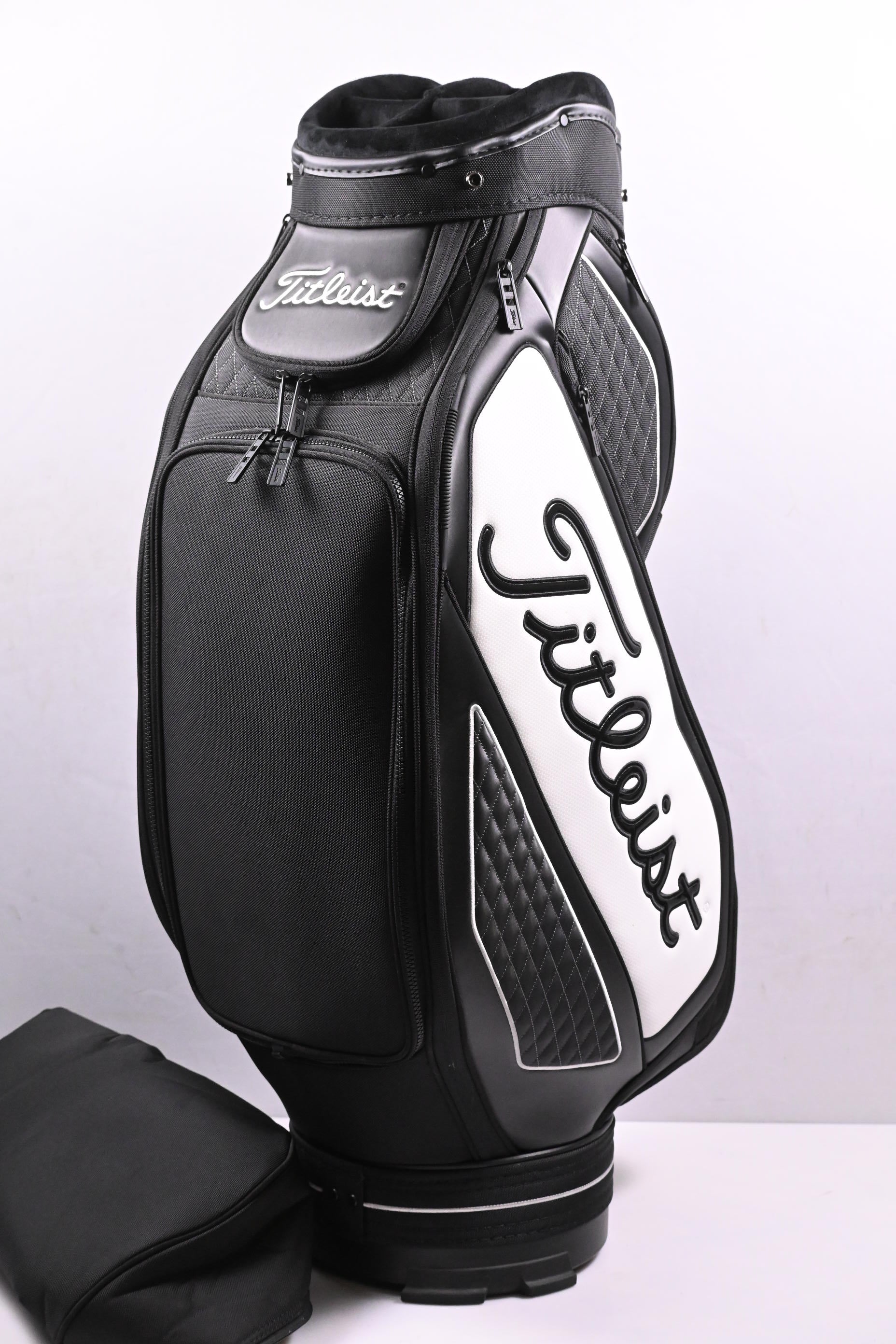 Titleist Midsize Tour Bag / 6-Way Divider / Black, White