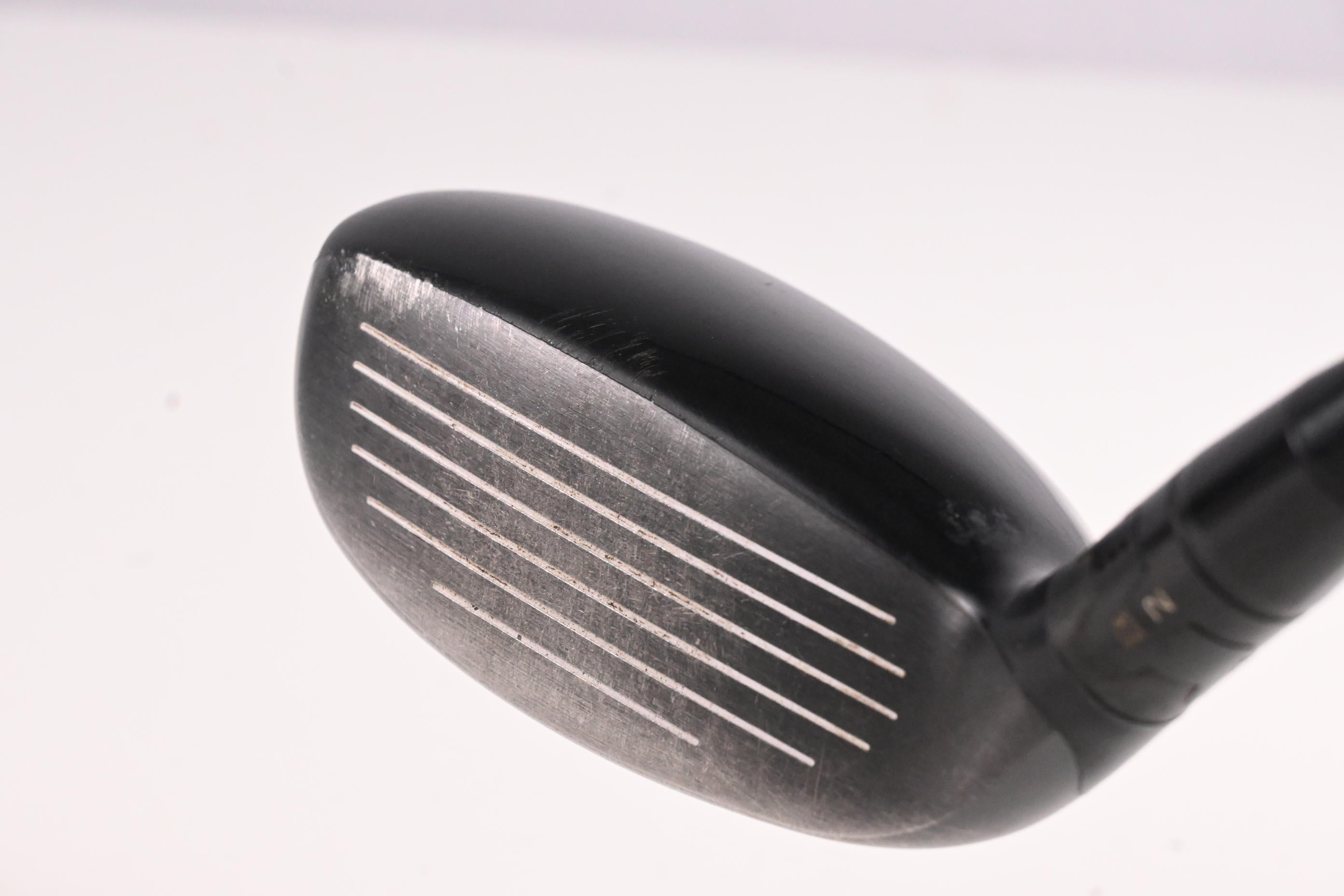 Titleist 915H #2 Hybrid / 18 Degree / Regular Flex Kuro Kage Black 60 Shaft
