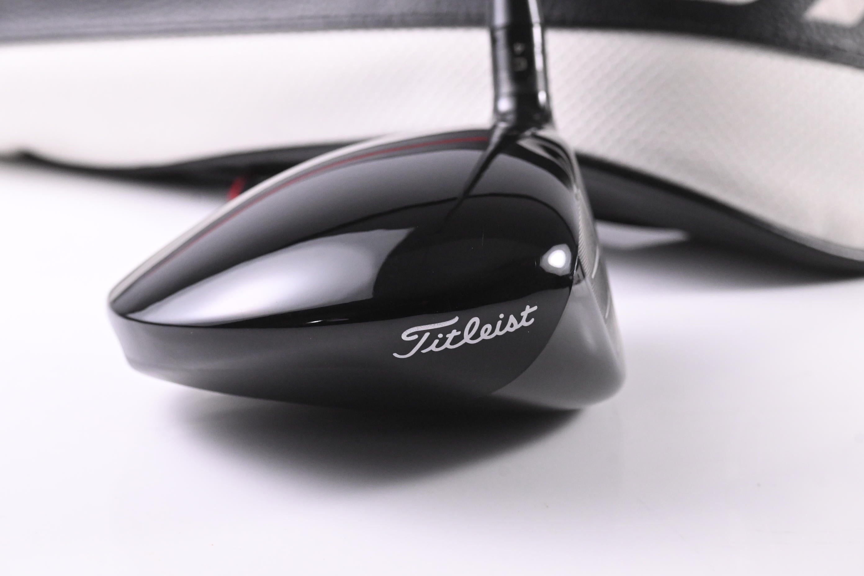 Titleist GT2 Driver / 10 Degree / Stiff Flex HZRDUS Gen4 Black 60 Shaft