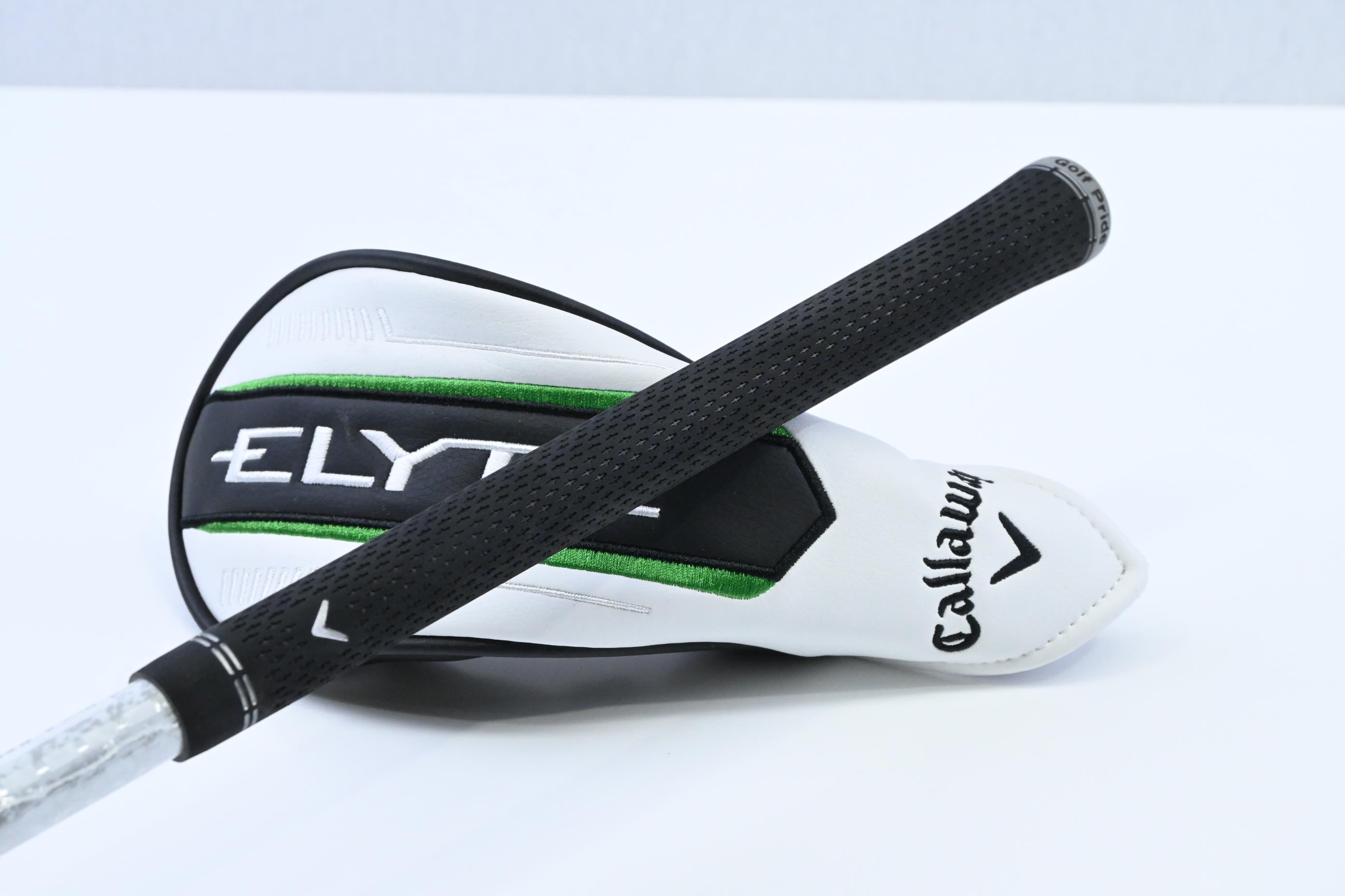 Callaway Elyte X #4 Hybrid / 21 Degree / Regular Flex Denali Charcoal 60 Shaft