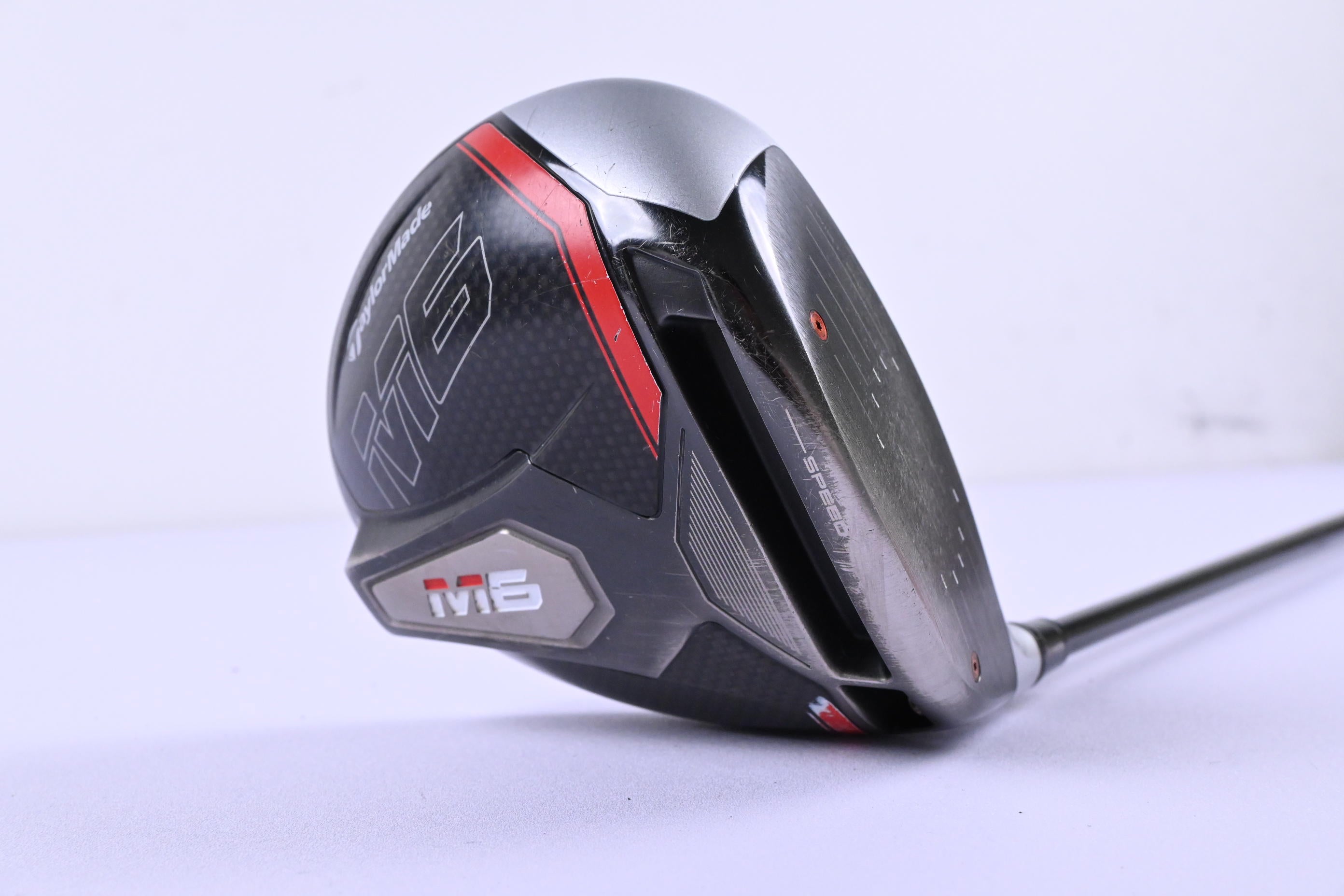 Taylormade M6 D-Type Driver / 10.5 Degree / Regular Flex Fujikura Atmos Black 6