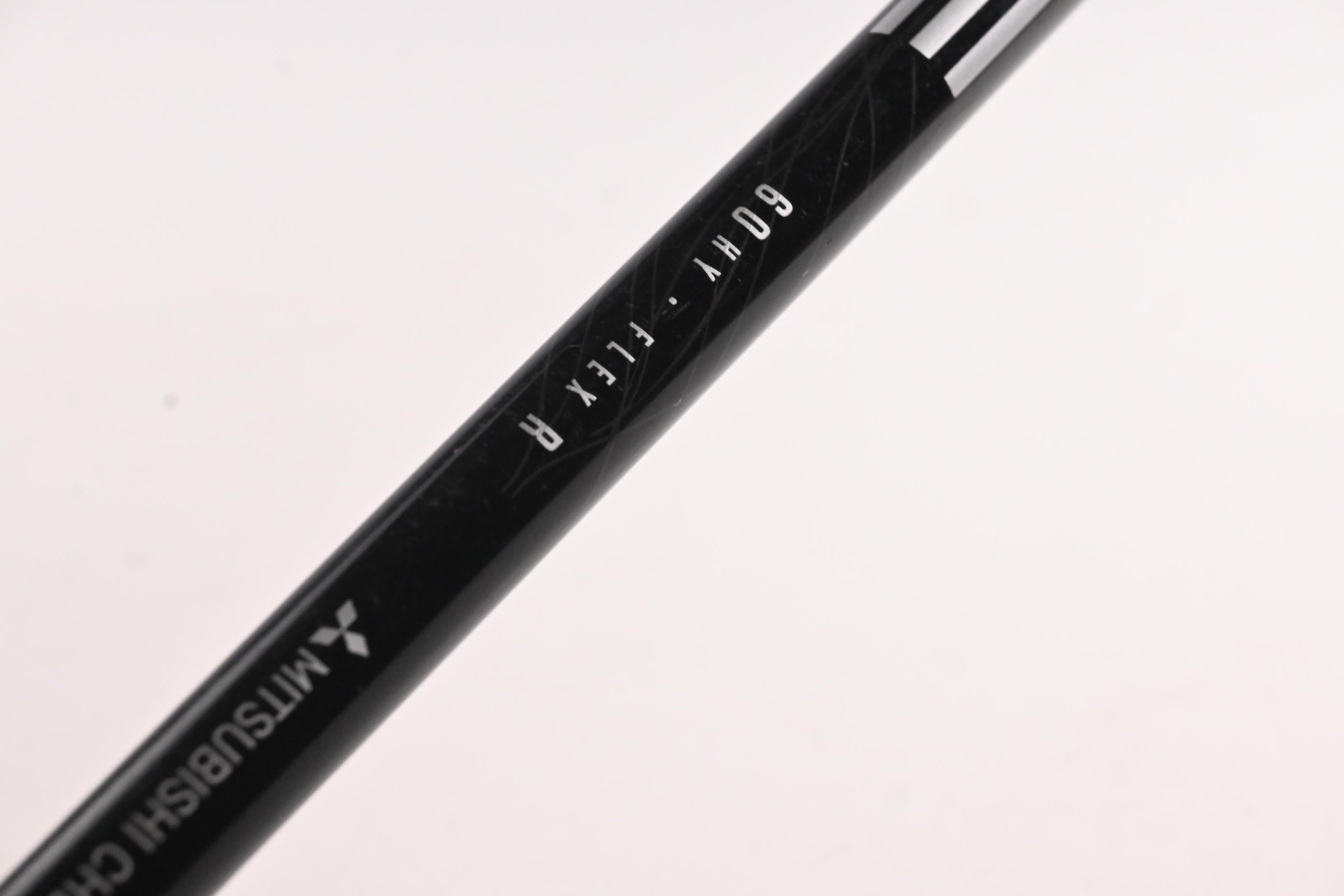 Titleist 915H #2 Hybrid / 18 Degree / Regular Flex Kuro Kage Black 60 Shaft