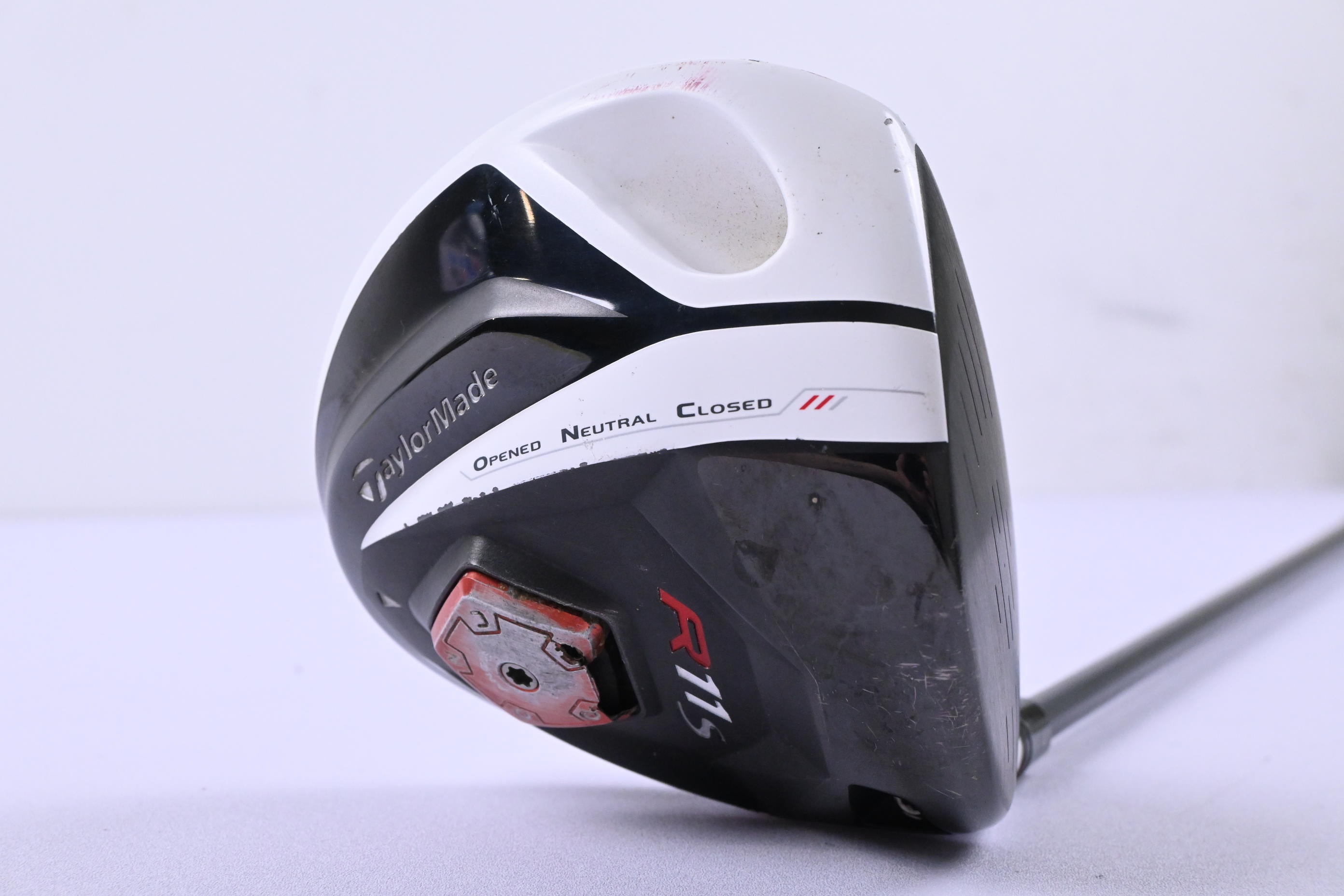 Taylormade R11S Driver / 10.5 Degree / Regular Flex RIP Phenom 60 Shaft