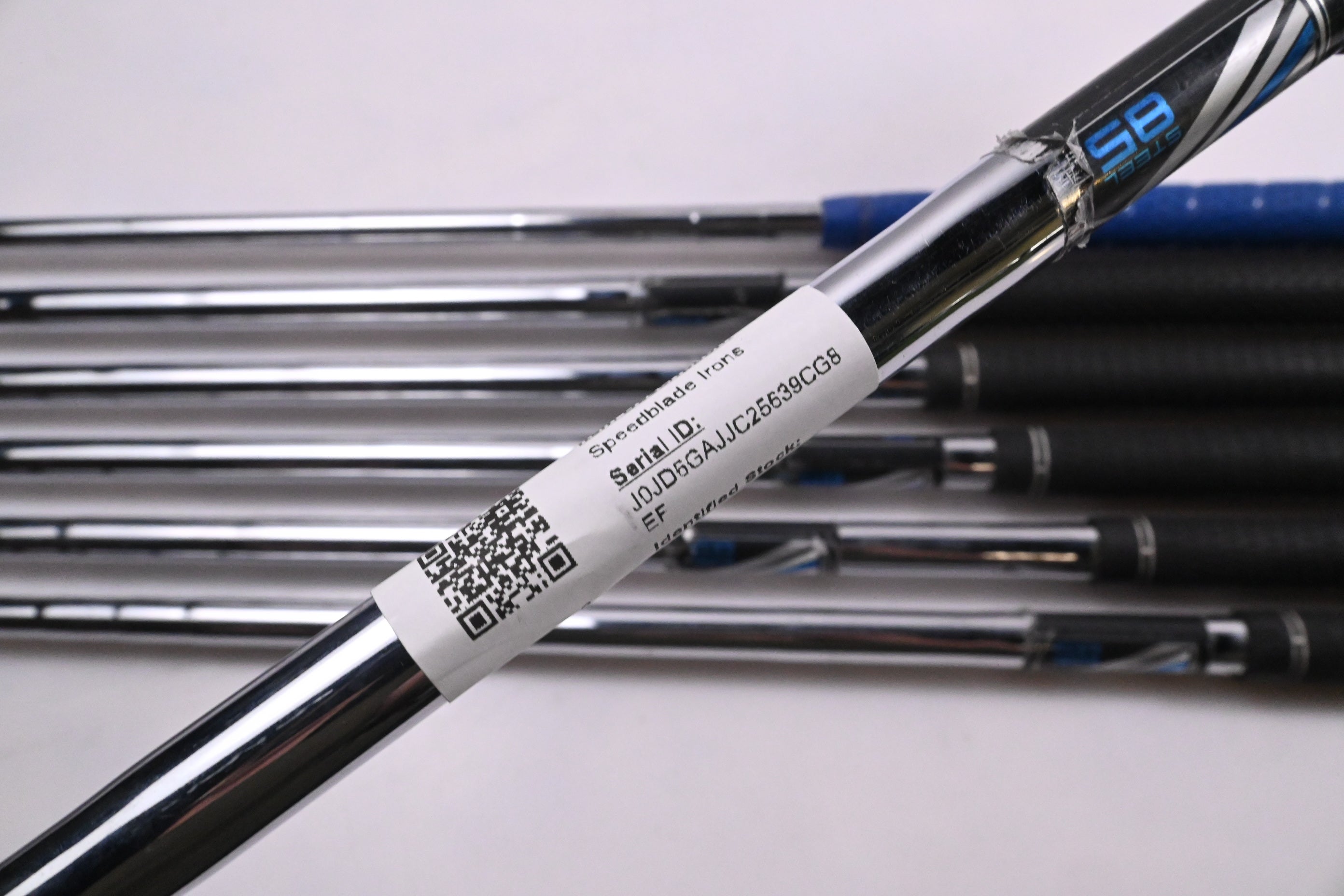 Taylormade Speedblade Irons / 5-PW+SW / Regular Flex Speedblade Shafts