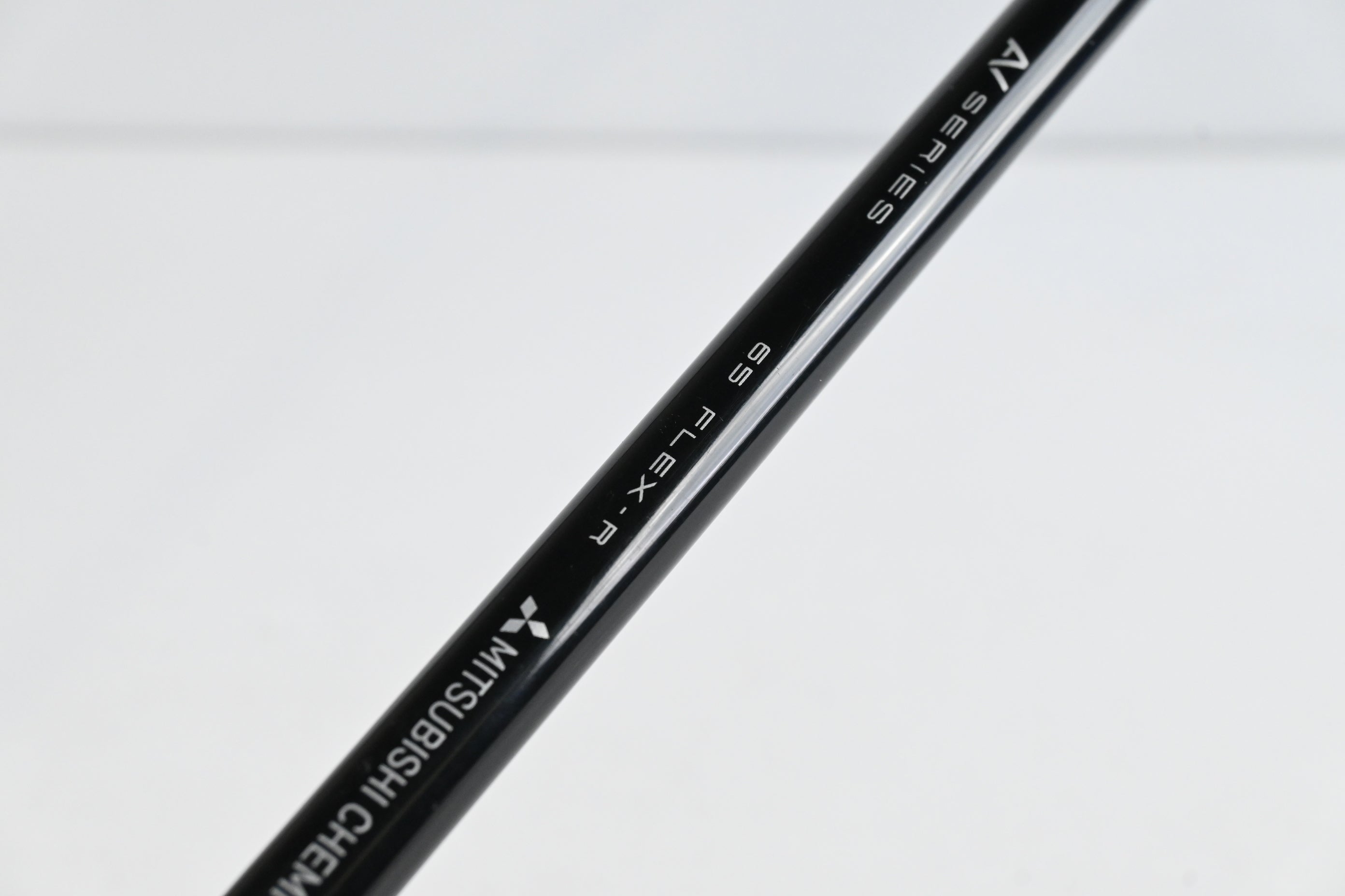 Titleist TSR2 #3 Wood / 15 Degree / Regular Flex Tensei AV Blue 65 Shaft
