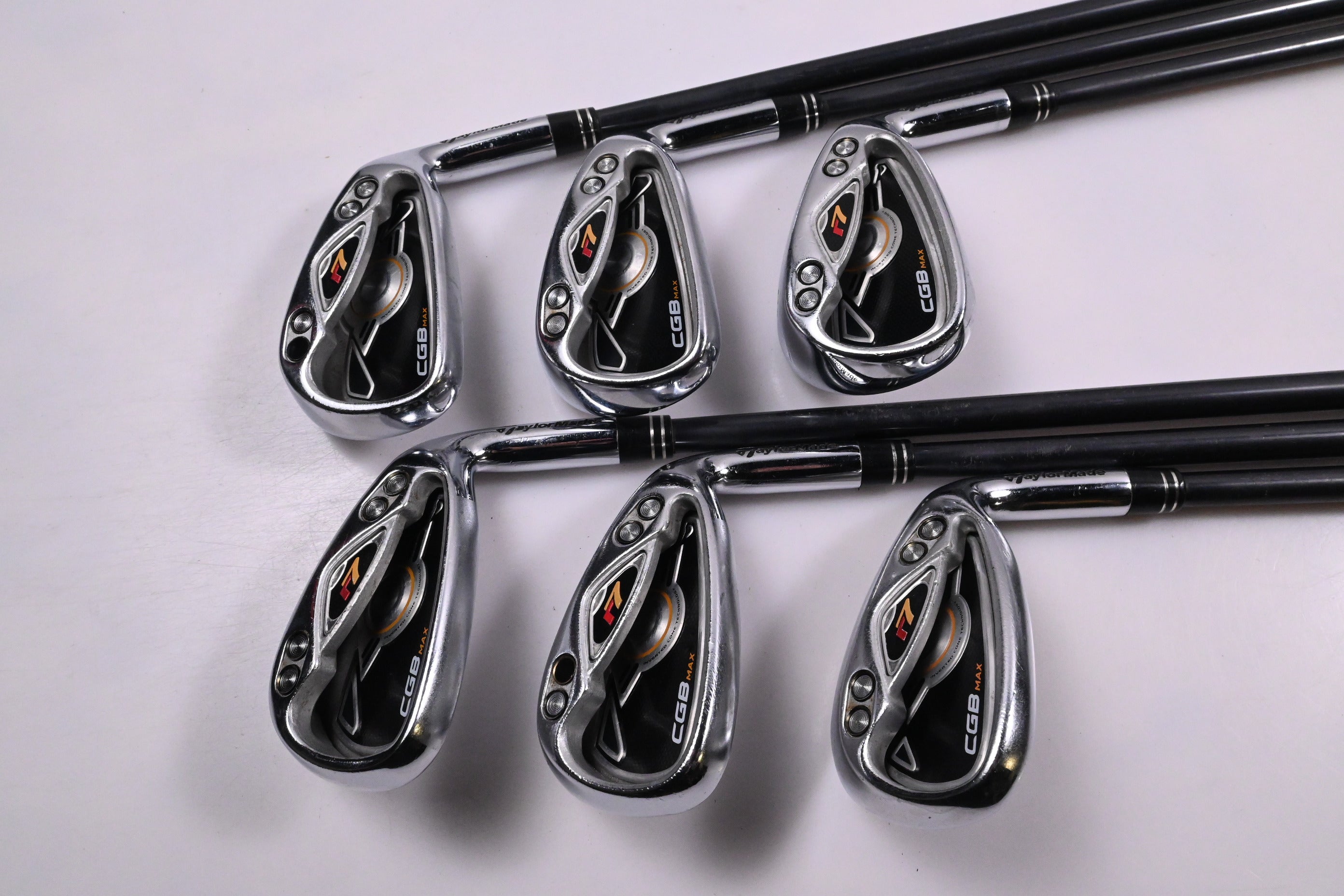 Taylormade R7 CGB Max Irons / 6-PW+SW / Regular Flex Reax Superfast CGB MAX