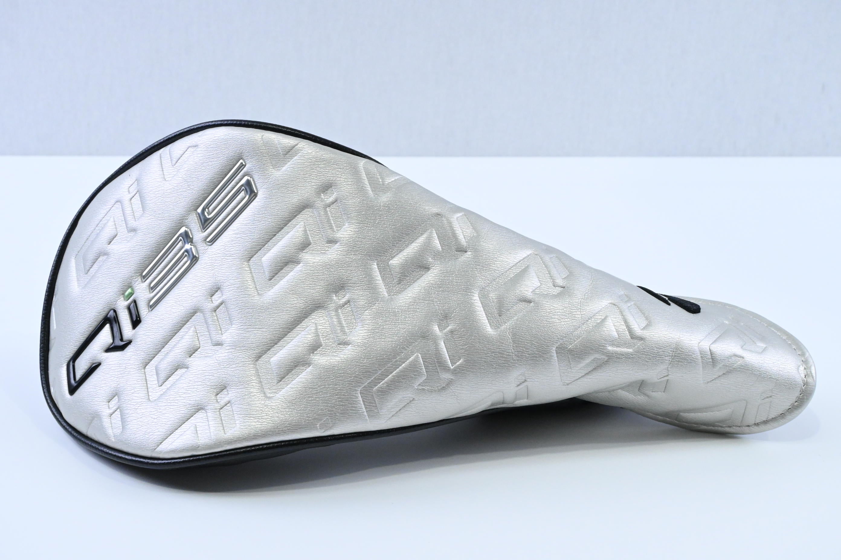 Taylormade Qi35 Driver / 10.5 Degree / Regular Flex Fujikura Air Speeder 50