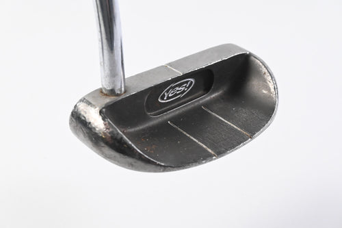 Yes! C-Groove Marilyn Putter / 34 Inch