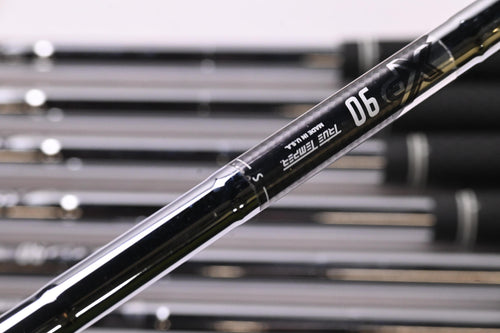 Cobra King F8 Irons / 4-PW / Stiff Flex XP 90 Shafts