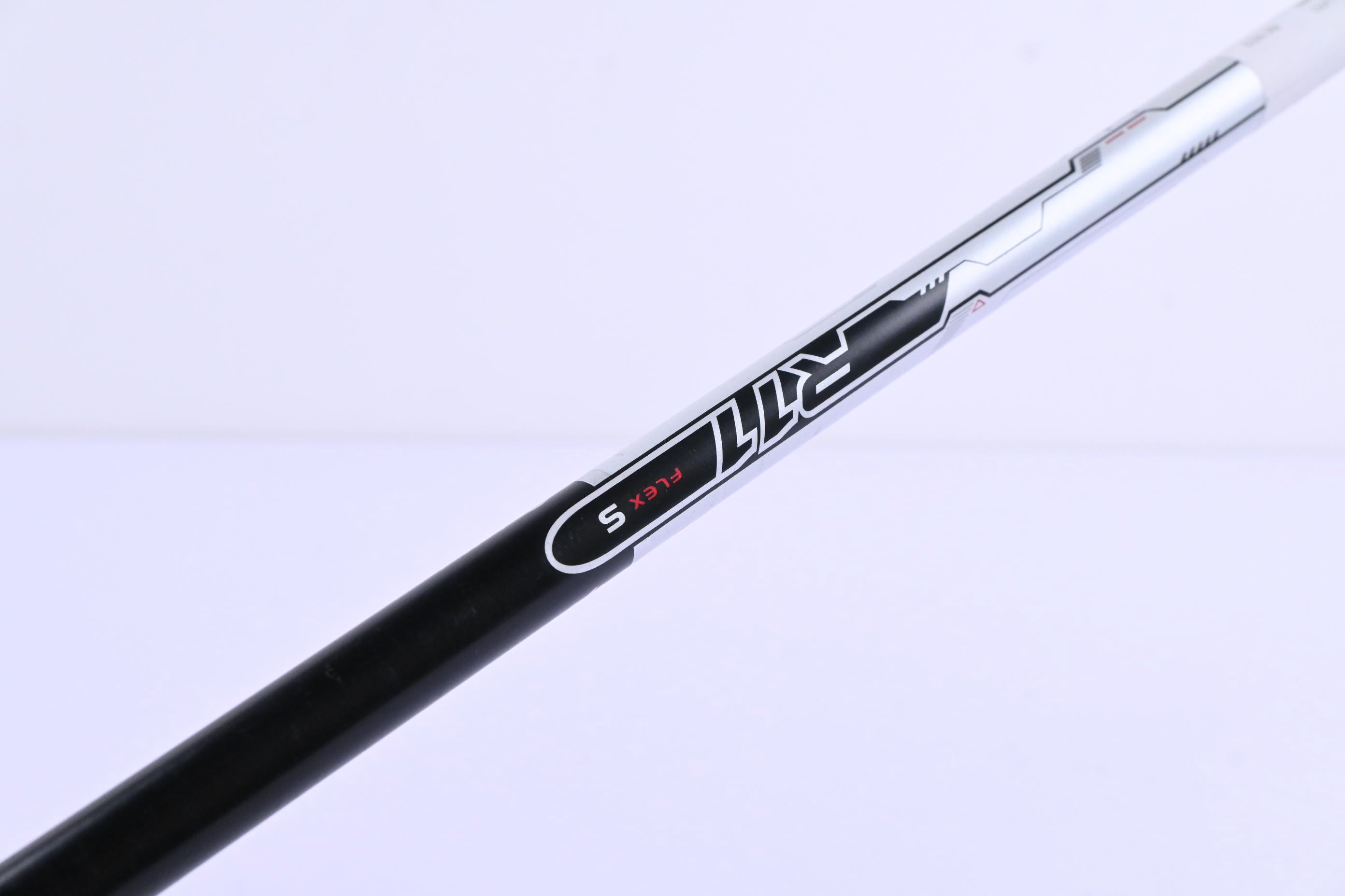 Taylormade R11 #3 Wood / 15.5 Degree / Stiff Flex Fujikura Blur 60 Shaft