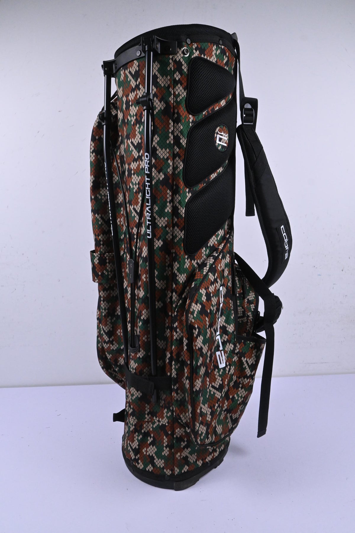 Cobra Ultralight Pro Stand Bag / 4-Way Divider / Camo