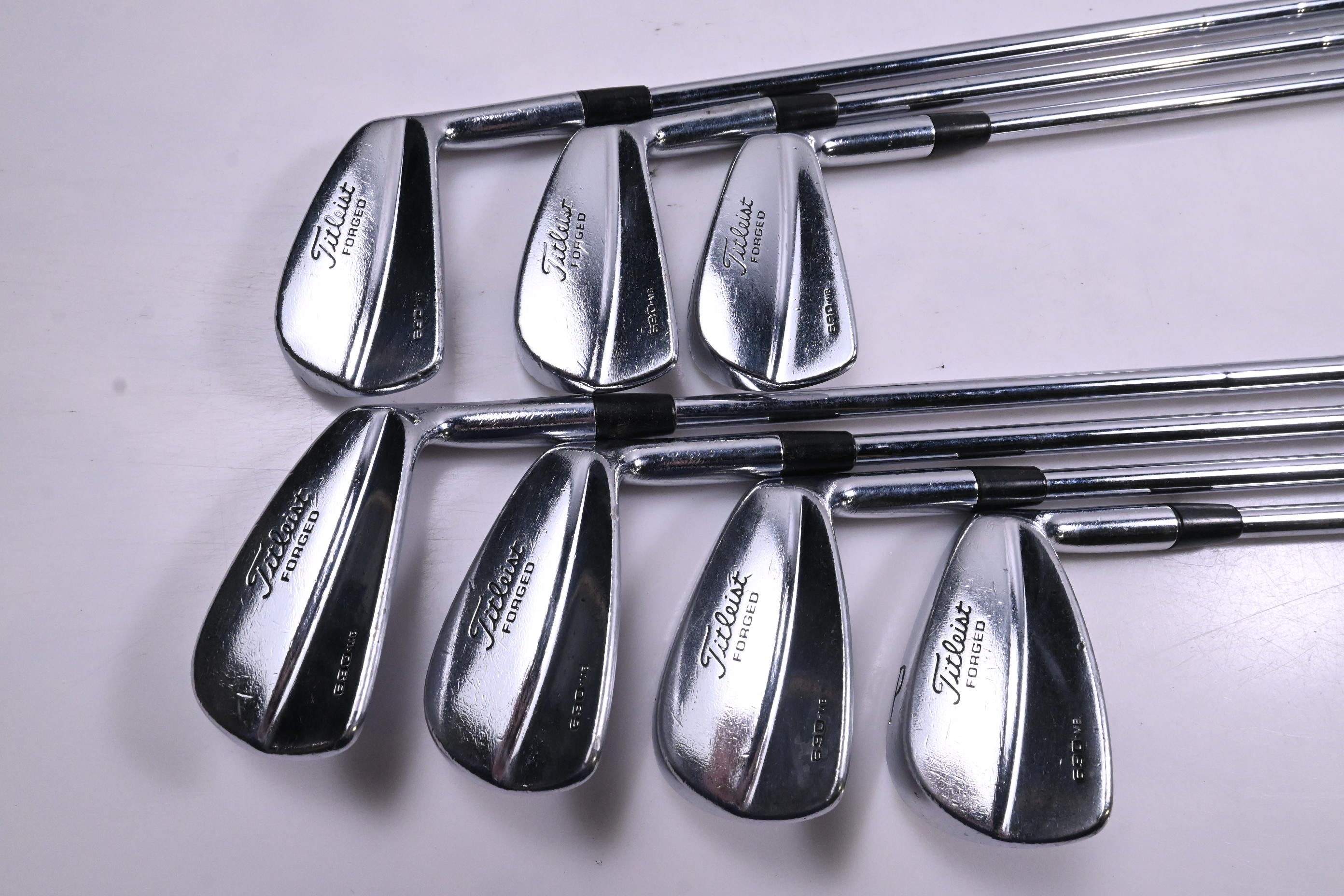 Titleist 690MB Irons / 4-PW / Stiff Flex Dynamic Gold Shafts