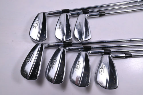 Titleist 690MB Irons / 4-PW / Stiff Flex Dynamic Gold Shafts