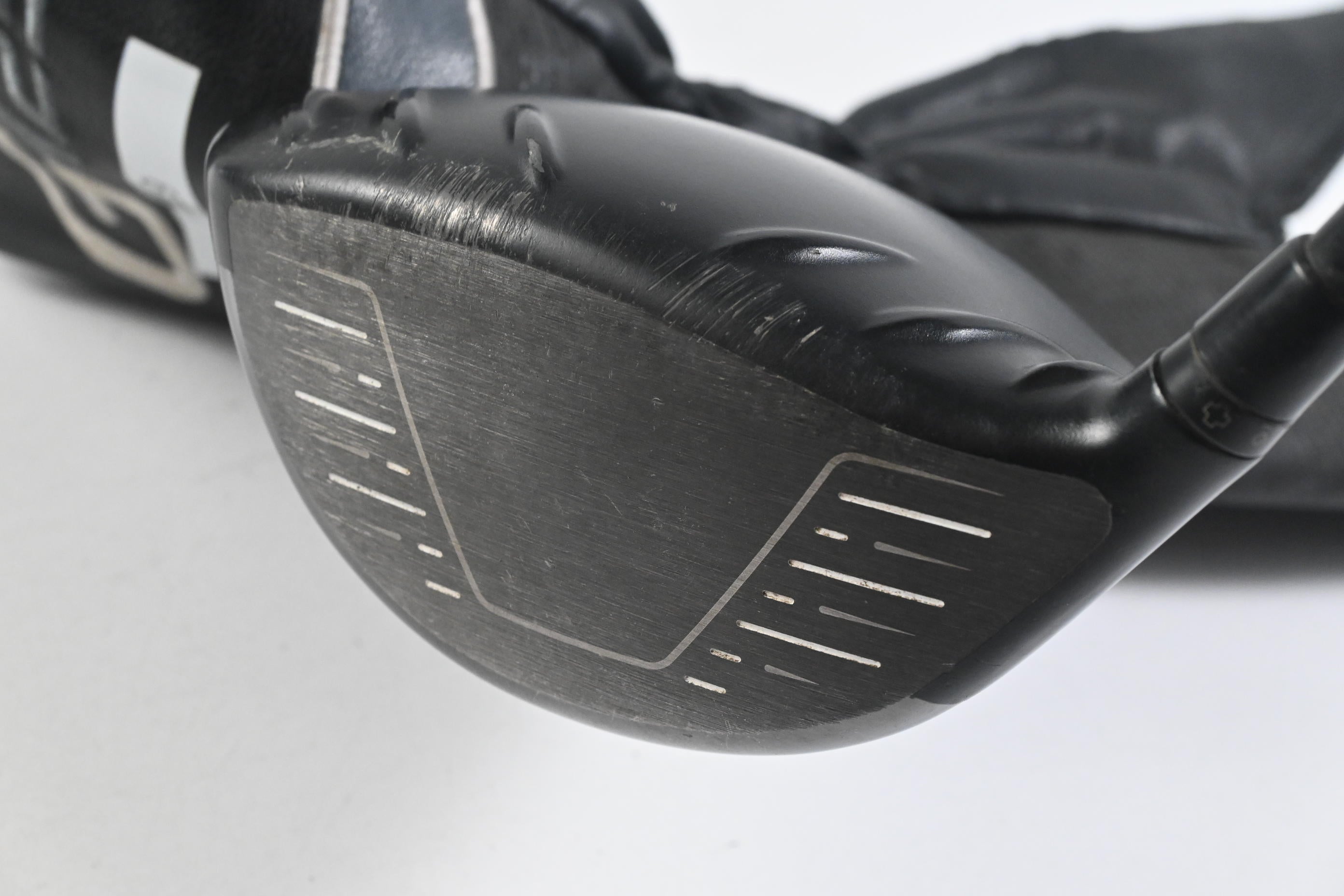 Ping G425 Max Driver / 9 Degree / Regular Flex UST Mamiya Helium 5 Shaft
