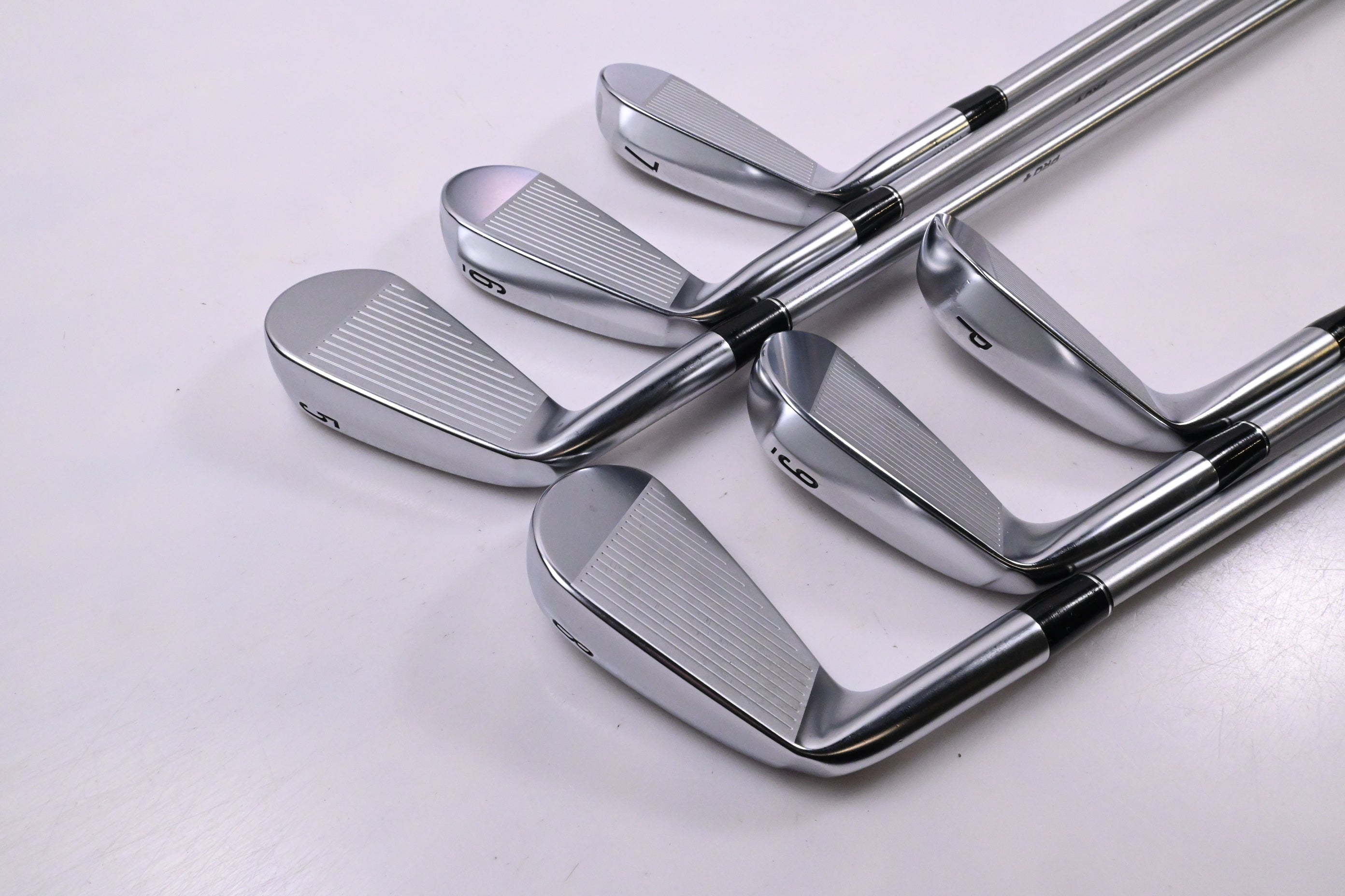 Srixon ZXi5 Irons / 5-PW / Regular Flex KBS Pro+ C-Taper 110 Shafts
