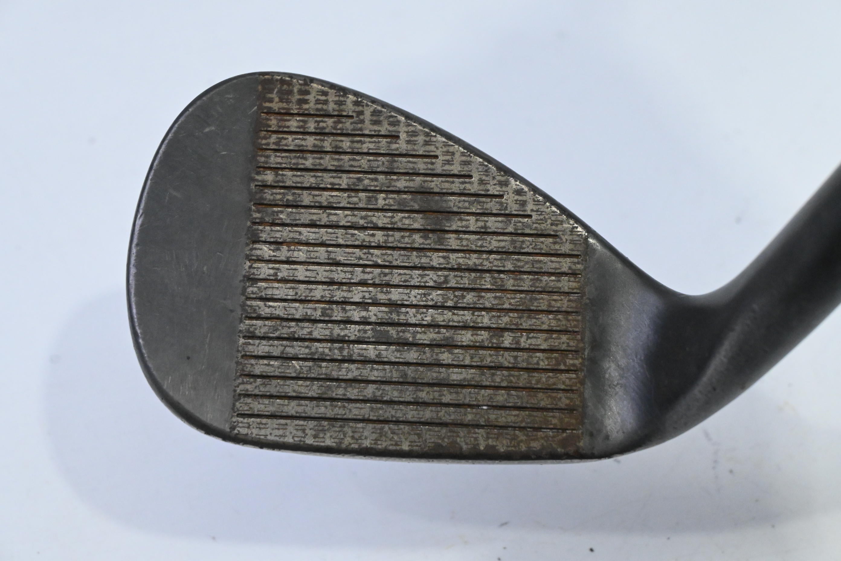 Taylormade Milled Grind 2 Black Gap Wedge / 52 Degree / Stiff Flex Dynamic Gold