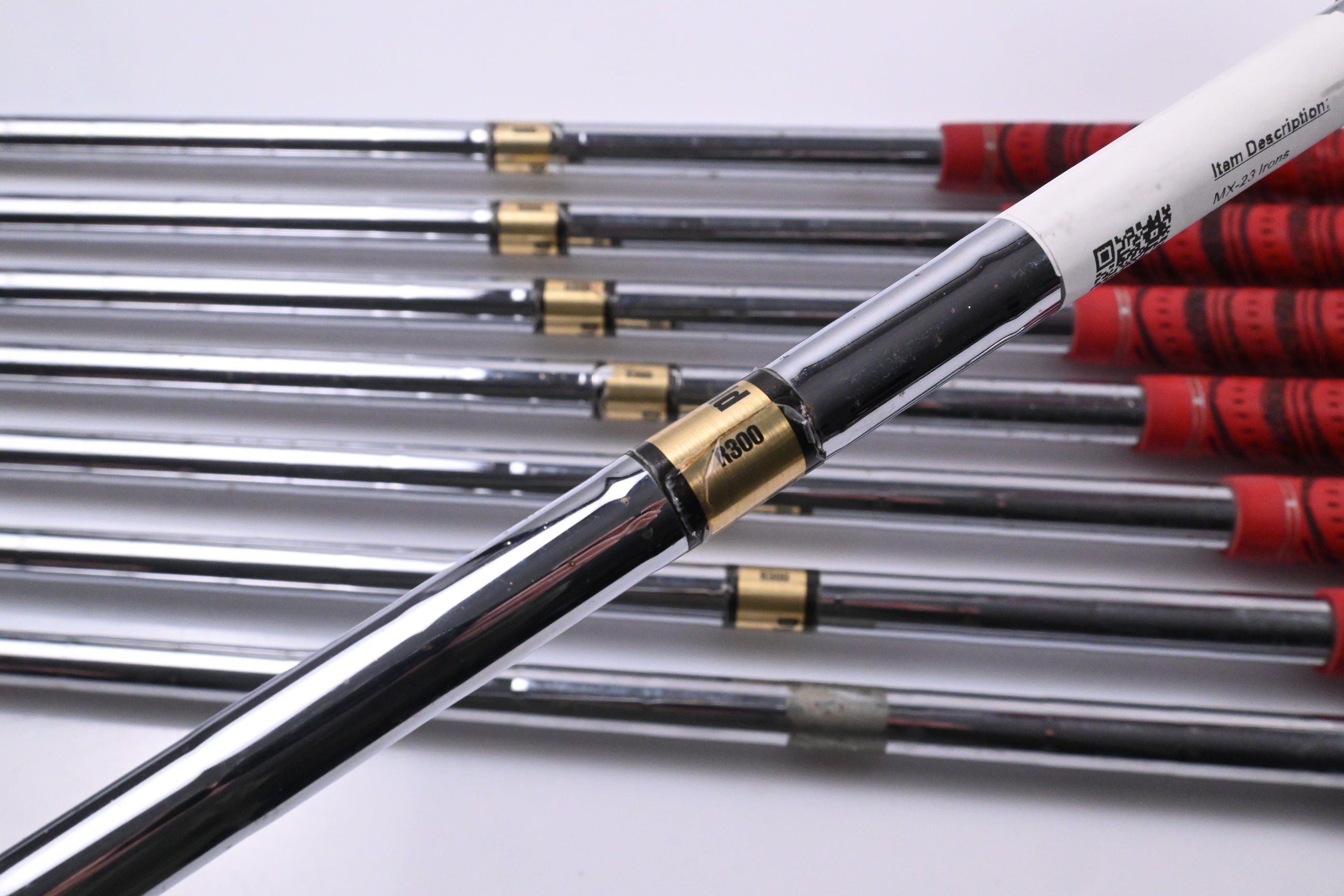 Mizuno MX-23 Irons / 3-PW / Regular Flex Dynamic Gold Lite R300 Shafts